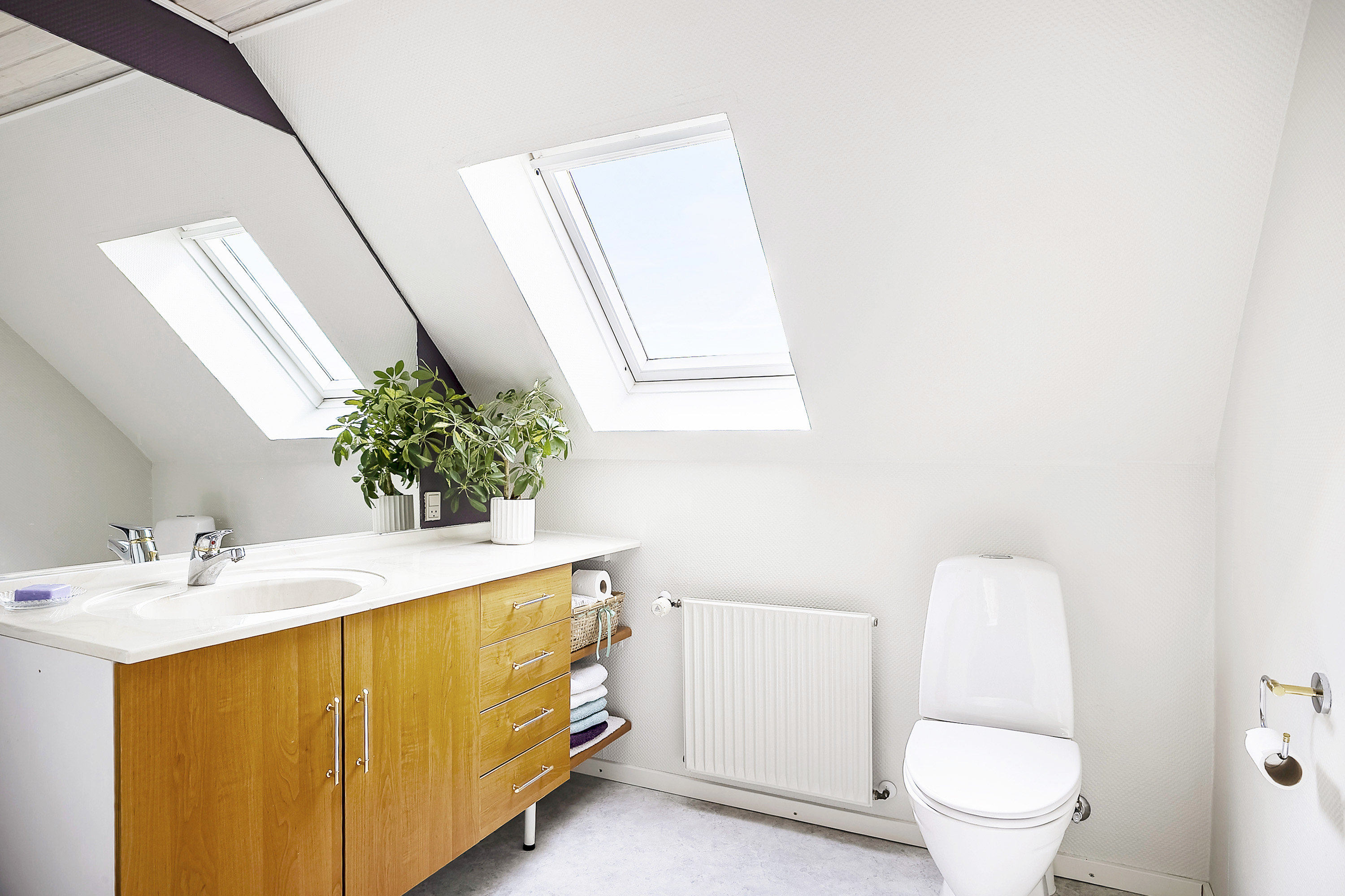 Fremhævet toilet billede i fuldskærmstilstand. Billede af Aabenraavej 29, 6100 Haderslev