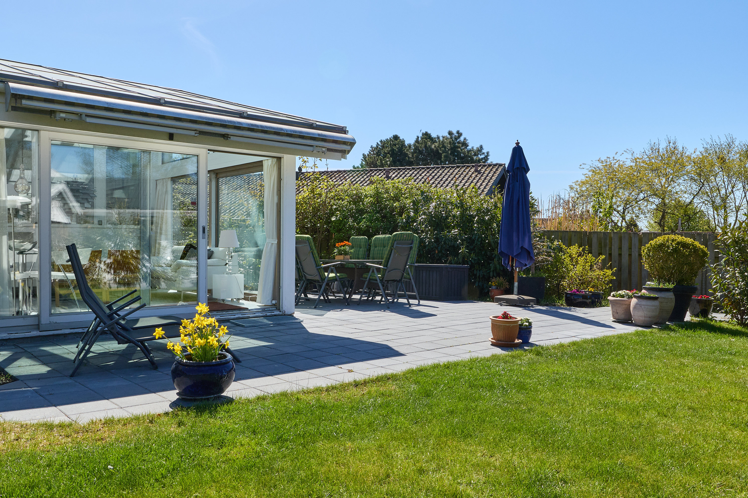 Fremhævet terrasse billede i fuldskærmstilstand. Billede af Boholmsvej 6C, 3250 Gilleleje