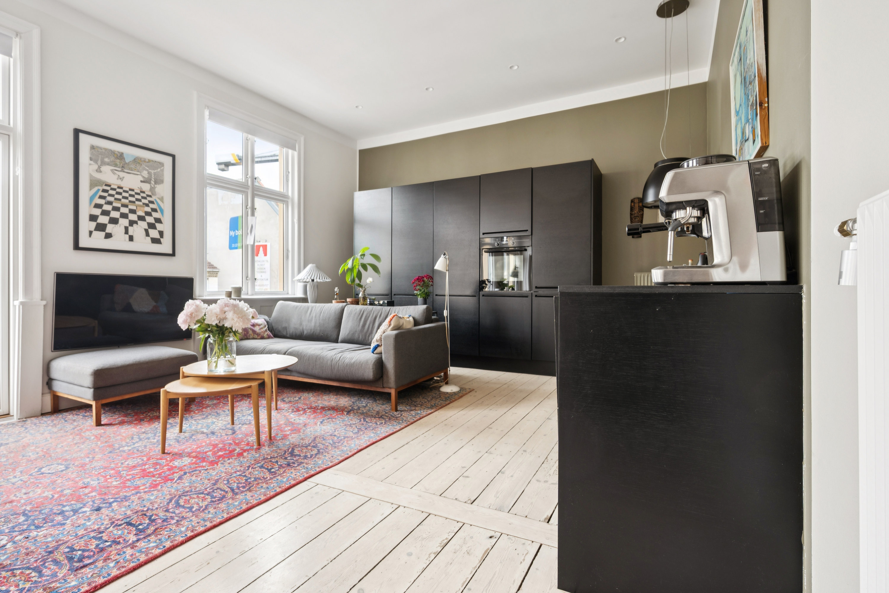 Fremhævet stue billede i fuldskærmstilstand. Billede af Gammel Kongevej 84, 3. tv., 1850 Frederiksberg C