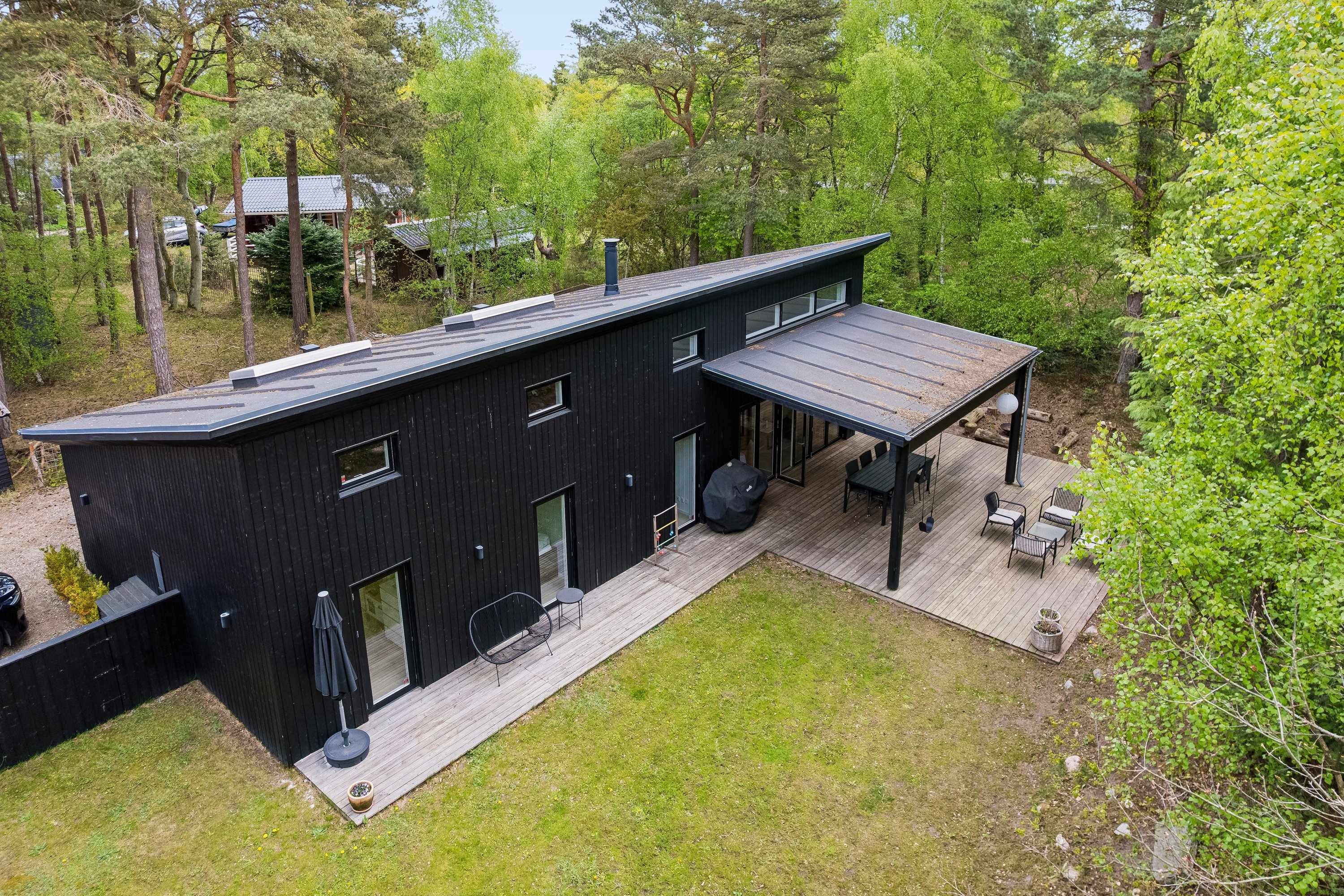 Fremhævet andet billede i fuldskærmstilstand. Billede af Skovvej 19, Fjellerup Strand, 8585 Glesborg