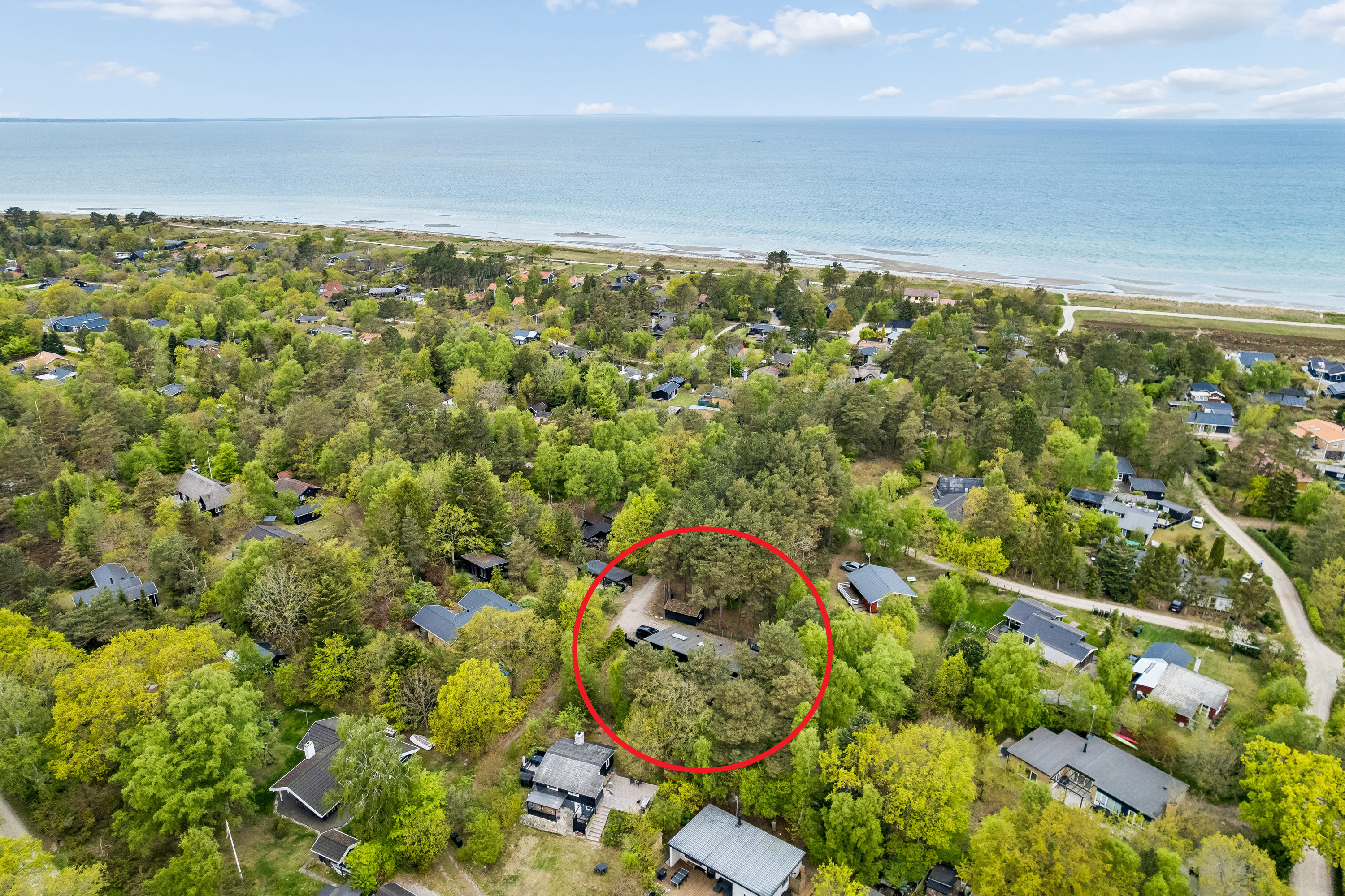 Fremhævet andet billede i fuldskærmstilstand. Billede af Skovvej 19, Fjellerup Strand, 8585 Glesborg