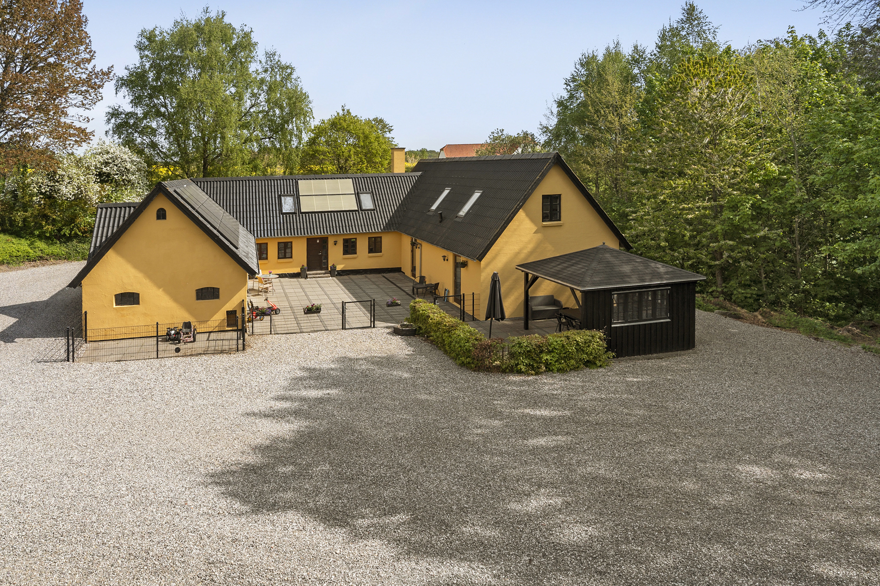 Fremhævet ejendommen billede i fuldskærmstilstand. Billede af Østermarksvej 34, Rårup, 7130 Juelsminde