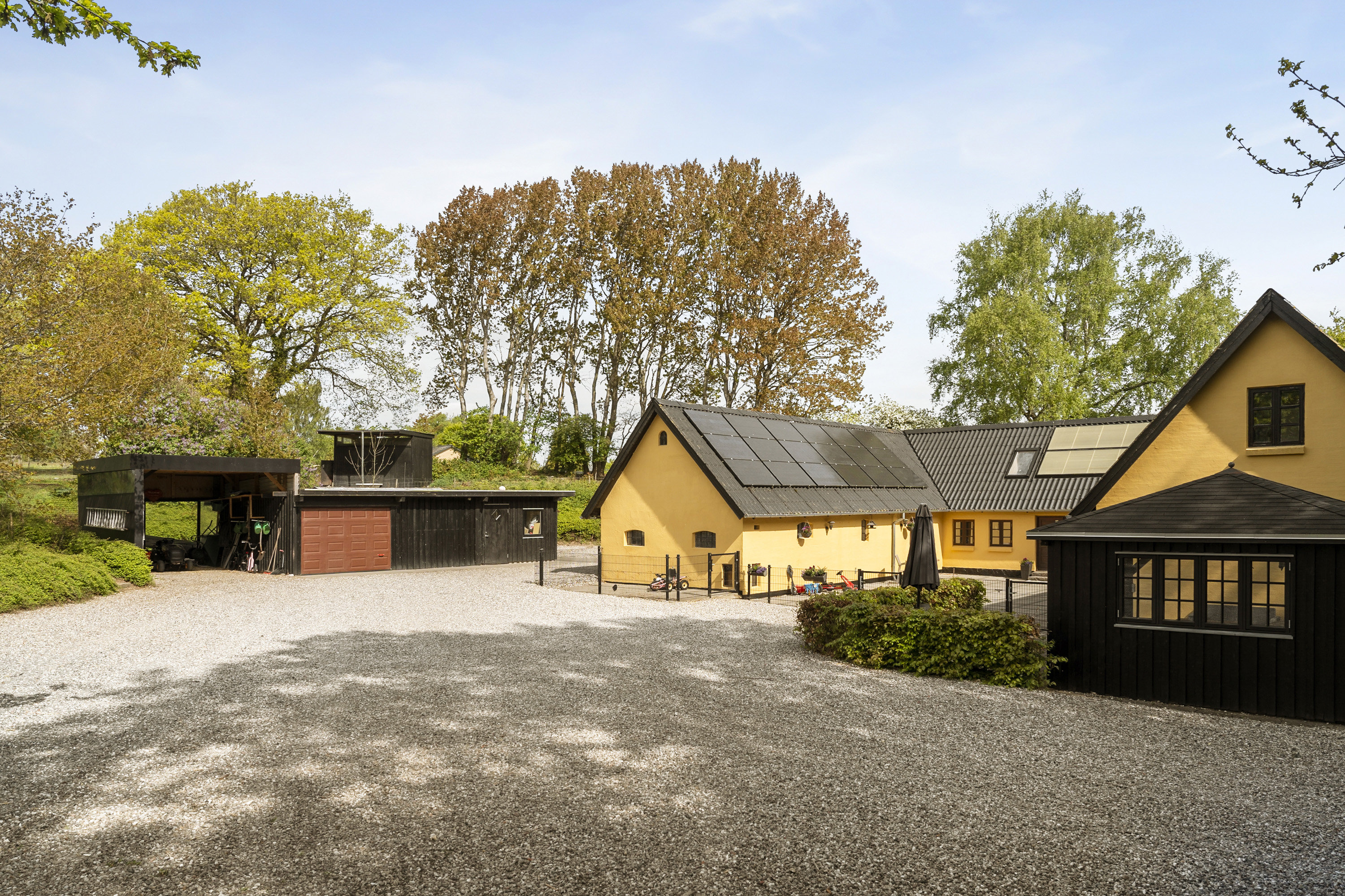 Fremhævet ejendommen billede i fuldskærmstilstand. Billede af Østermarksvej 34, Rårup, 7130 Juelsminde