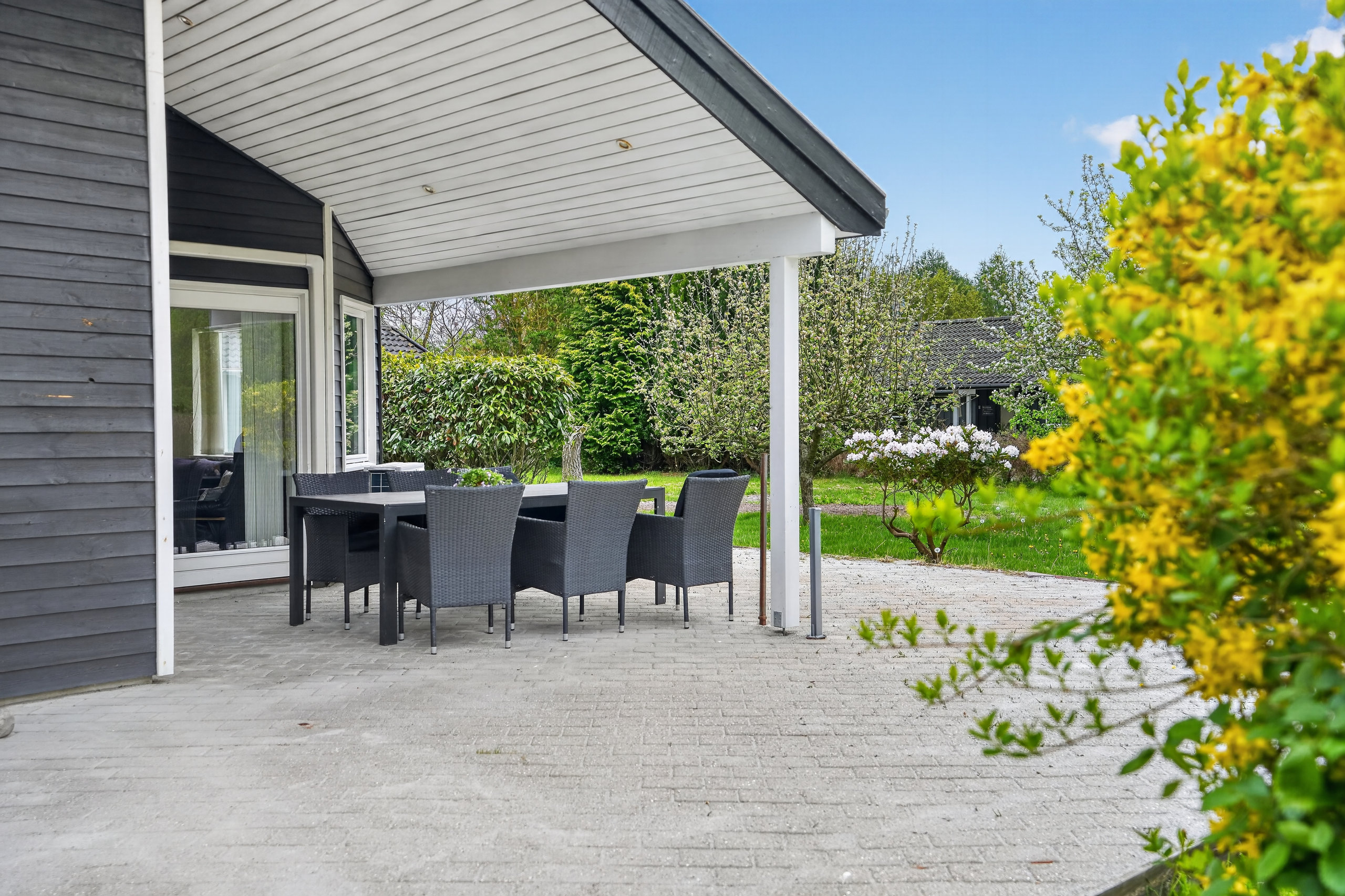 Fremhævet terrasse billede i fuldskærmstilstand. Billede af Klintvej 131E, Klint, 4500 Nykøbing Sj