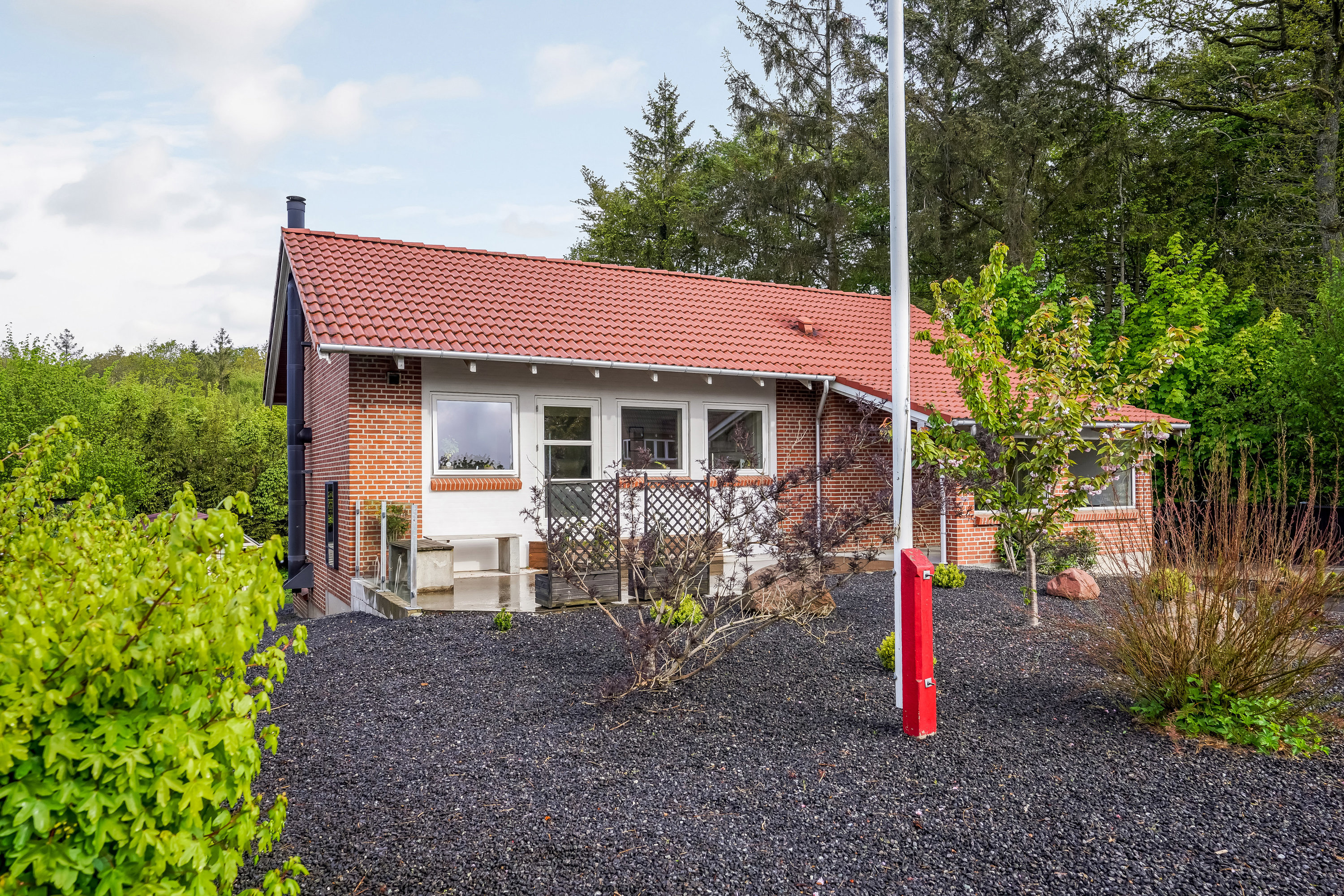 Fremhævet ejendommen billede i fuldskærmstilstand. Billede af Skovbrynet 7, 8763 Rask Mølle