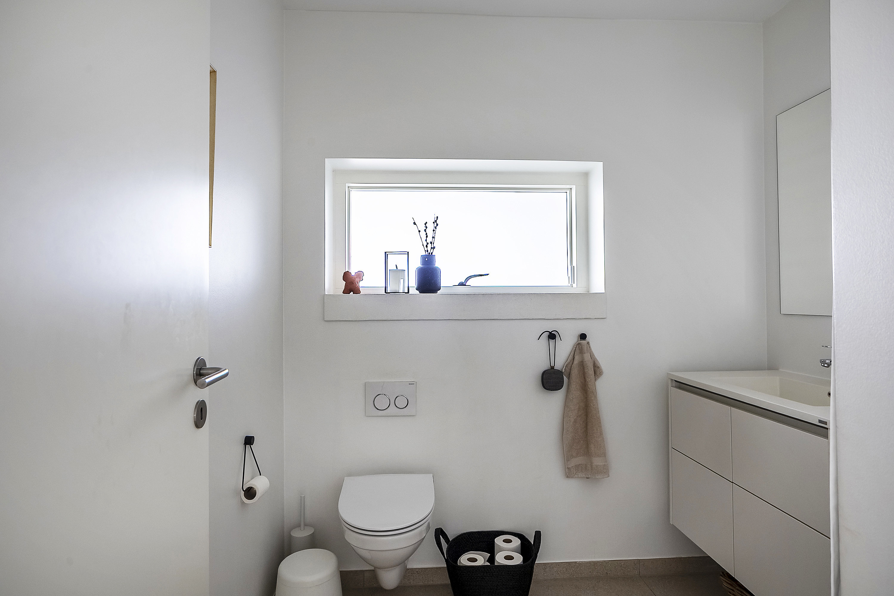 Fremhævet toilet billede i fuldskærmstilstand. Billede af Ølbygaardparken 32, 7600 Struer