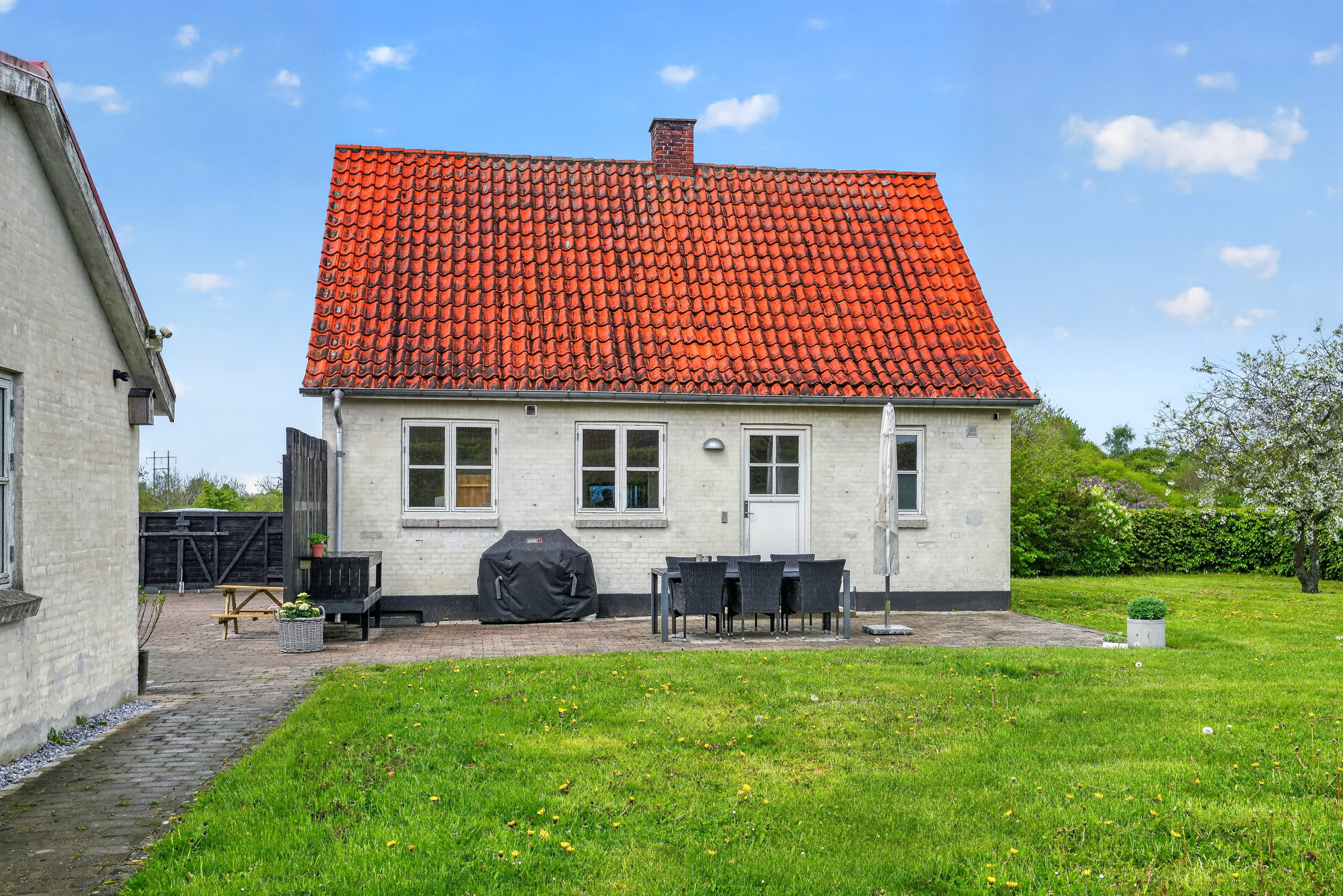 Fremhævet terrasse billede i fuldskærmstilstand. Billede af Gammelbrovej 12, 4300 Holbæk