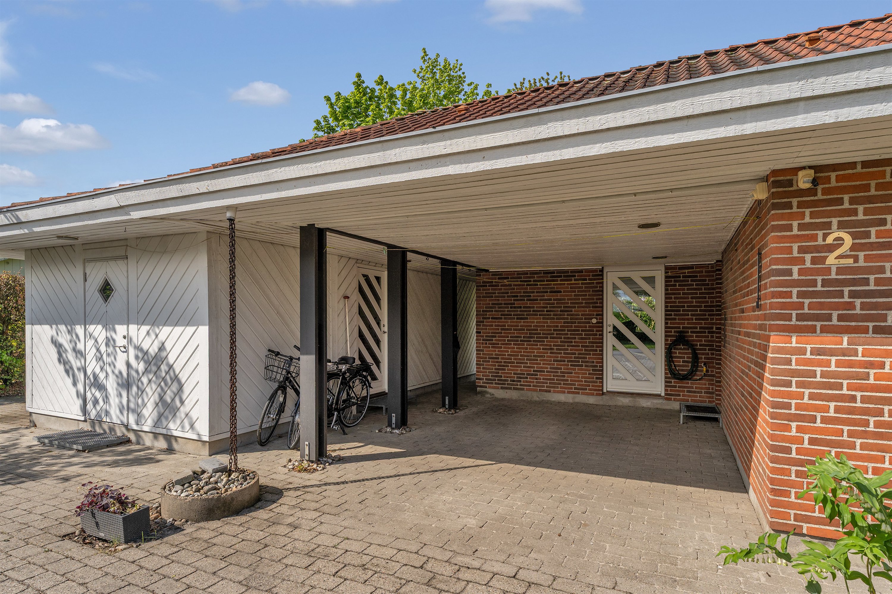 Fremhævet carport billede i fuldskærmstilstand. Billede af Vesterrisvej 2, 6100 Haderslev