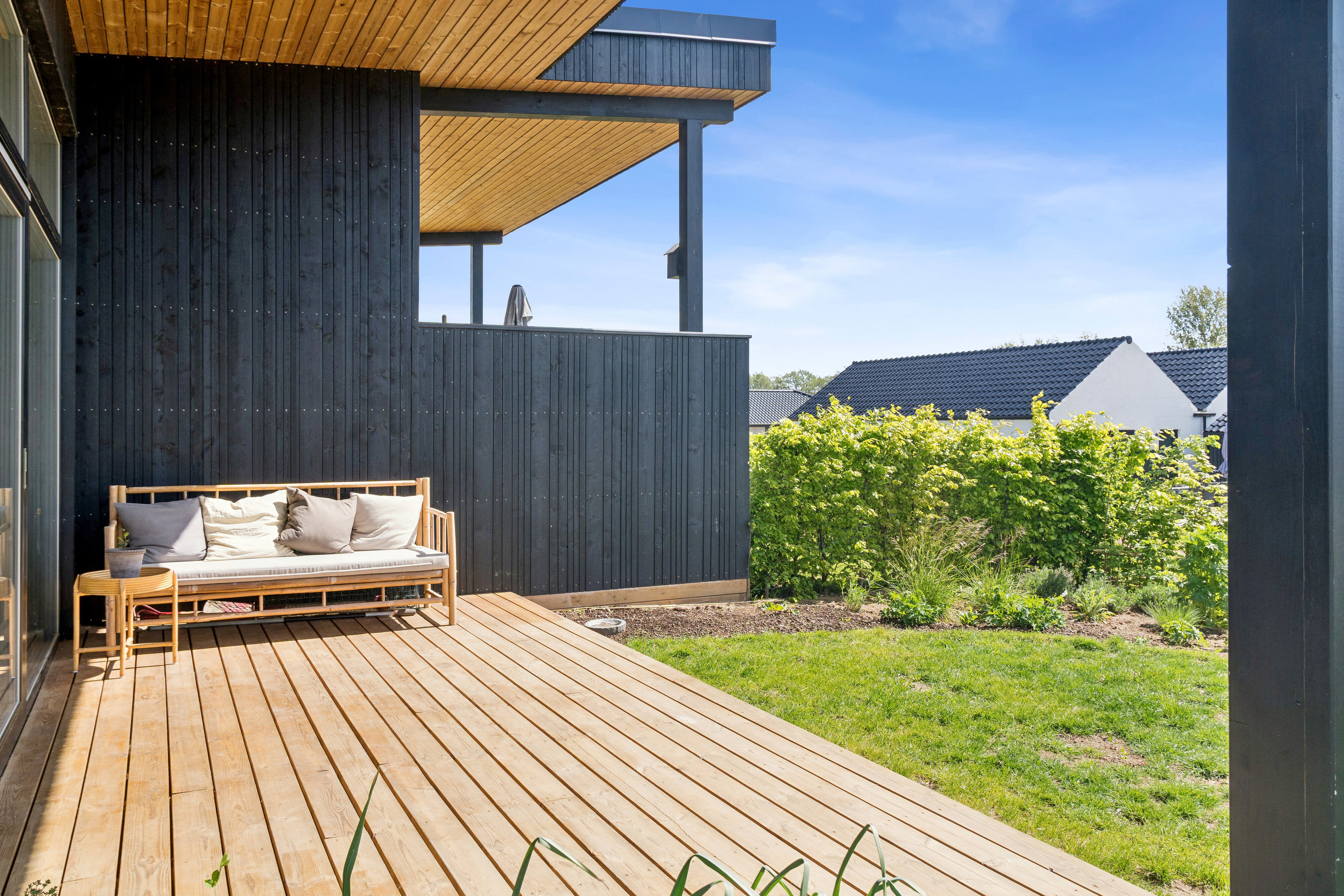 Fremhævet overdækket terrasse billede i fuldskærmstilstand. Billede af Ollebjergs Kvarter 424, 4700 Næstved