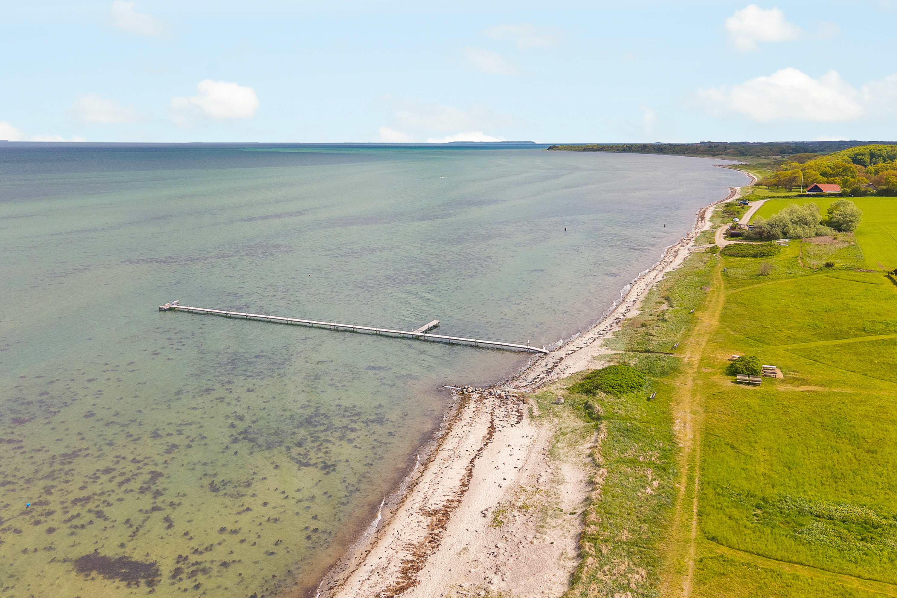 Fremhævet omgivelser billede i fuldskærmstilstand. Billede af Skåstrup Strand Øst 50, Skåstrup Str, 5400 Bogense