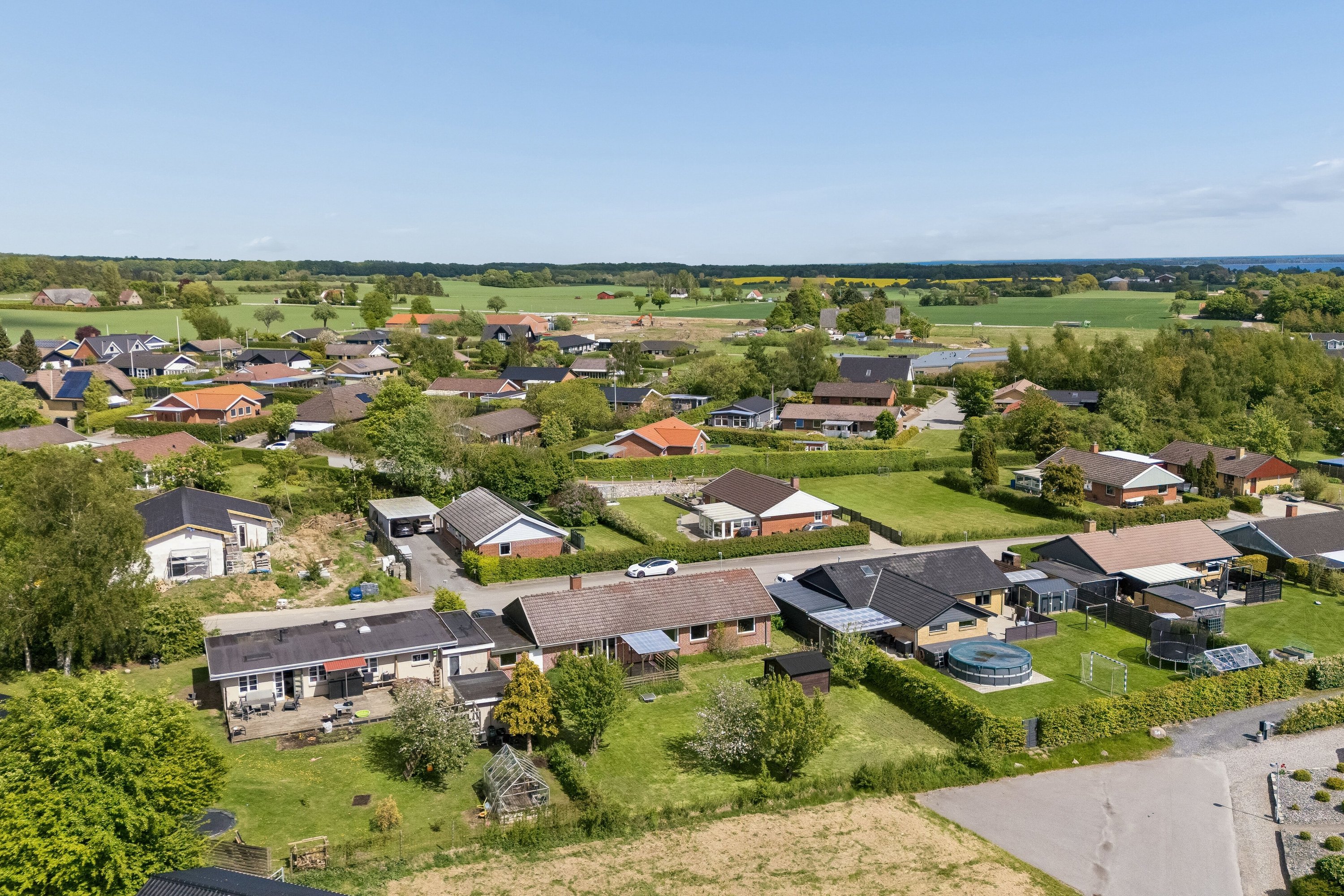 Fremhævet luftfoto billede i fuldskærmstilstand. Billede af Mårvænget 18, Brøderup, 4733 Tappernøje