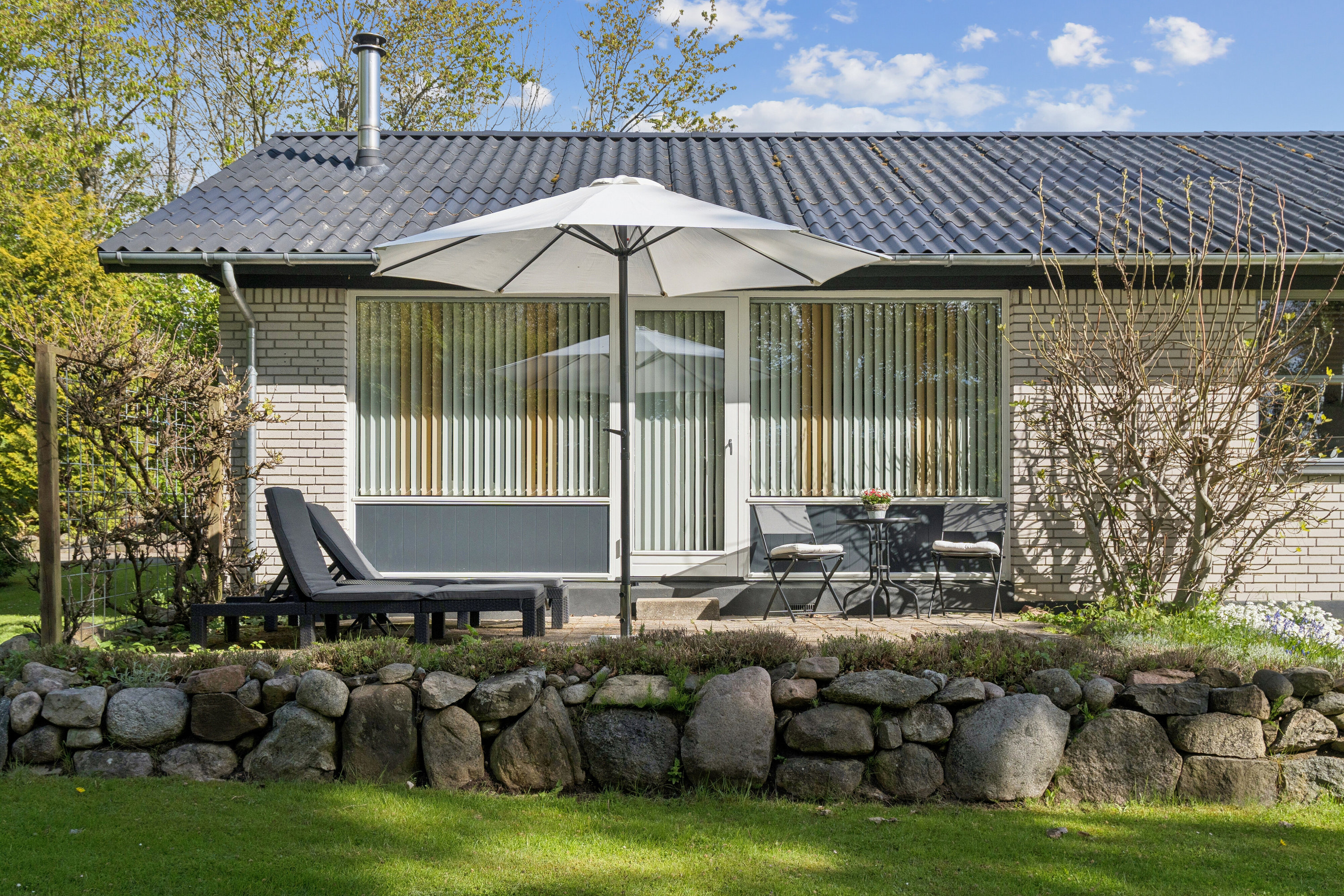 Fremhævet overdækket terrasse billede i fuldskærmstilstand. Billede af Ærtebjergvej 9, 4571 Grevinge