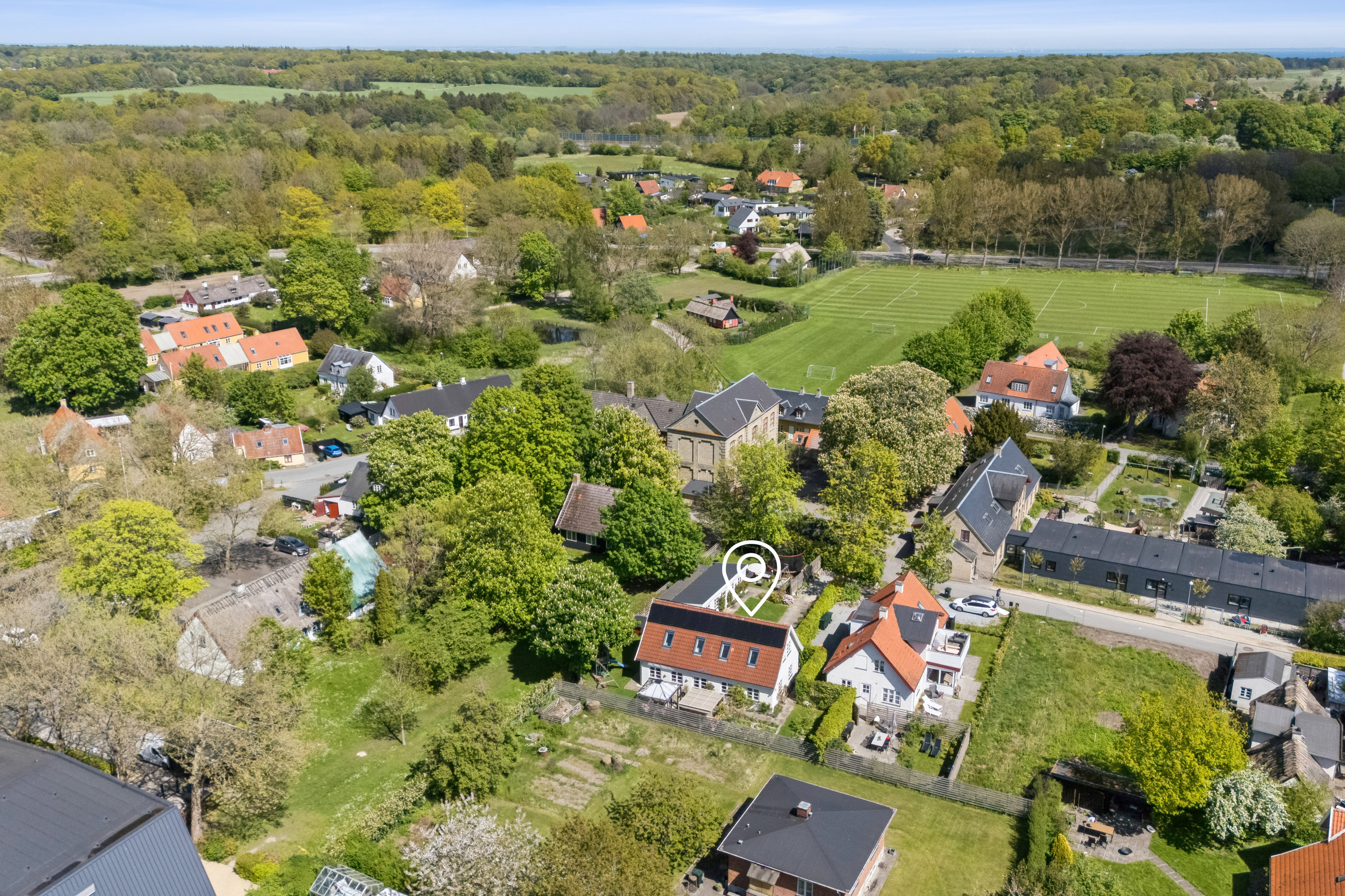 Fremhævet luftfoto billede i fuldskærmstilstand. Billede af Lundtofte Skolestr. 5, 2800 Kongens Lyngby