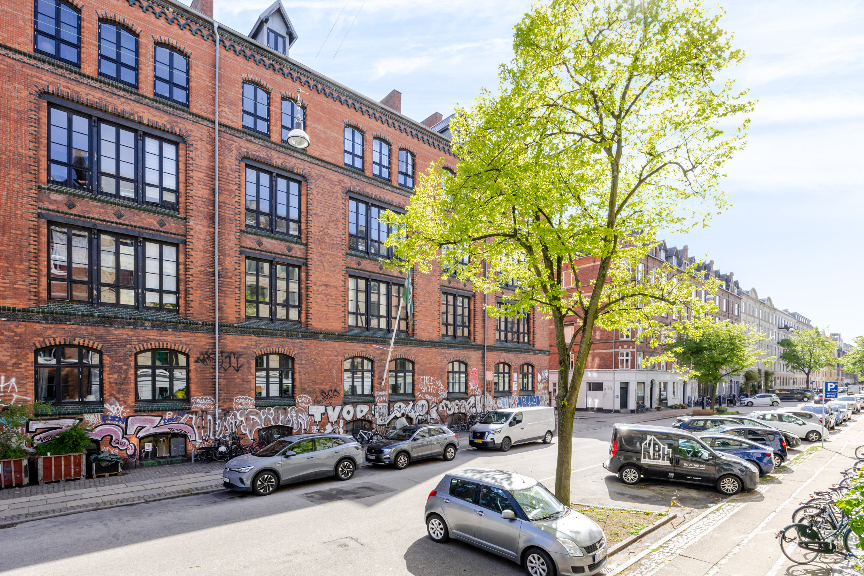 Fremhævet andet billede i fuldskærmstilstand. Billede af Husumgade 49, st.. tv., 2200 København N