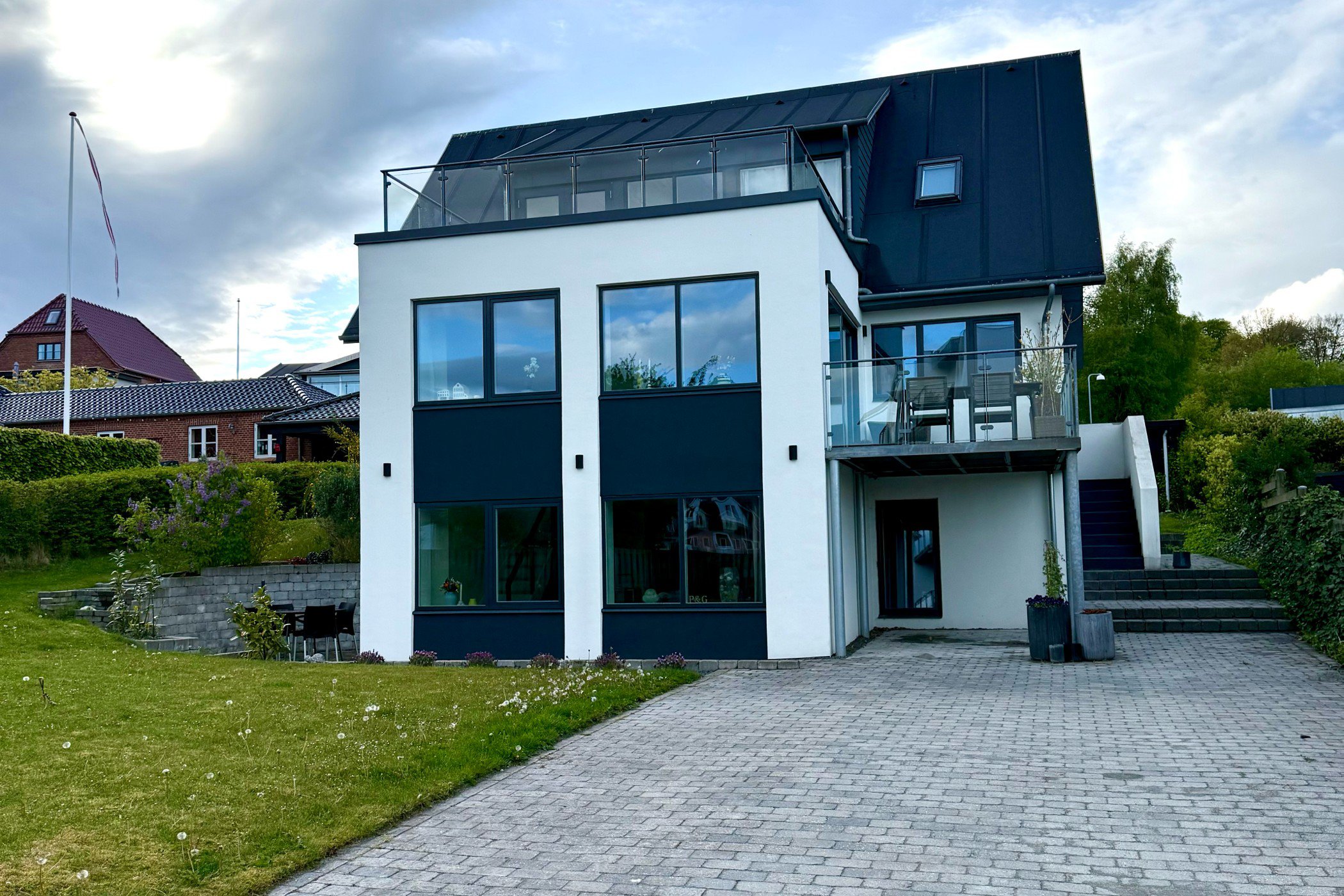 Fremhævet ejendommen billede i fuldskærmstilstand. Billede af Krøyer Kielbergs Vej 15, 8660 Skanderborg
