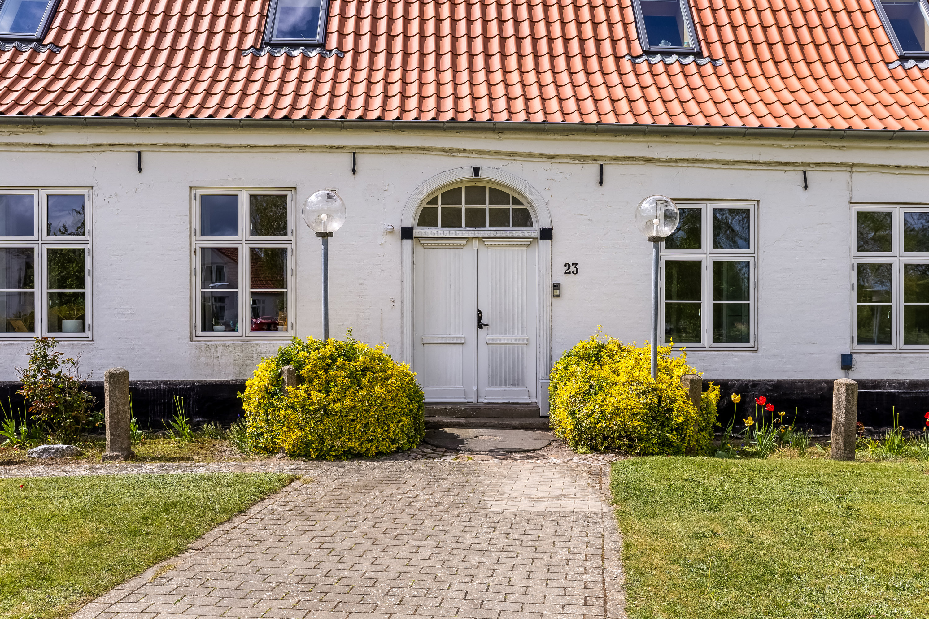Fremhævet facade billede i fuldskærmstilstand. Billede af Møllegade 23, st.. th., 6240 Løgumkloster