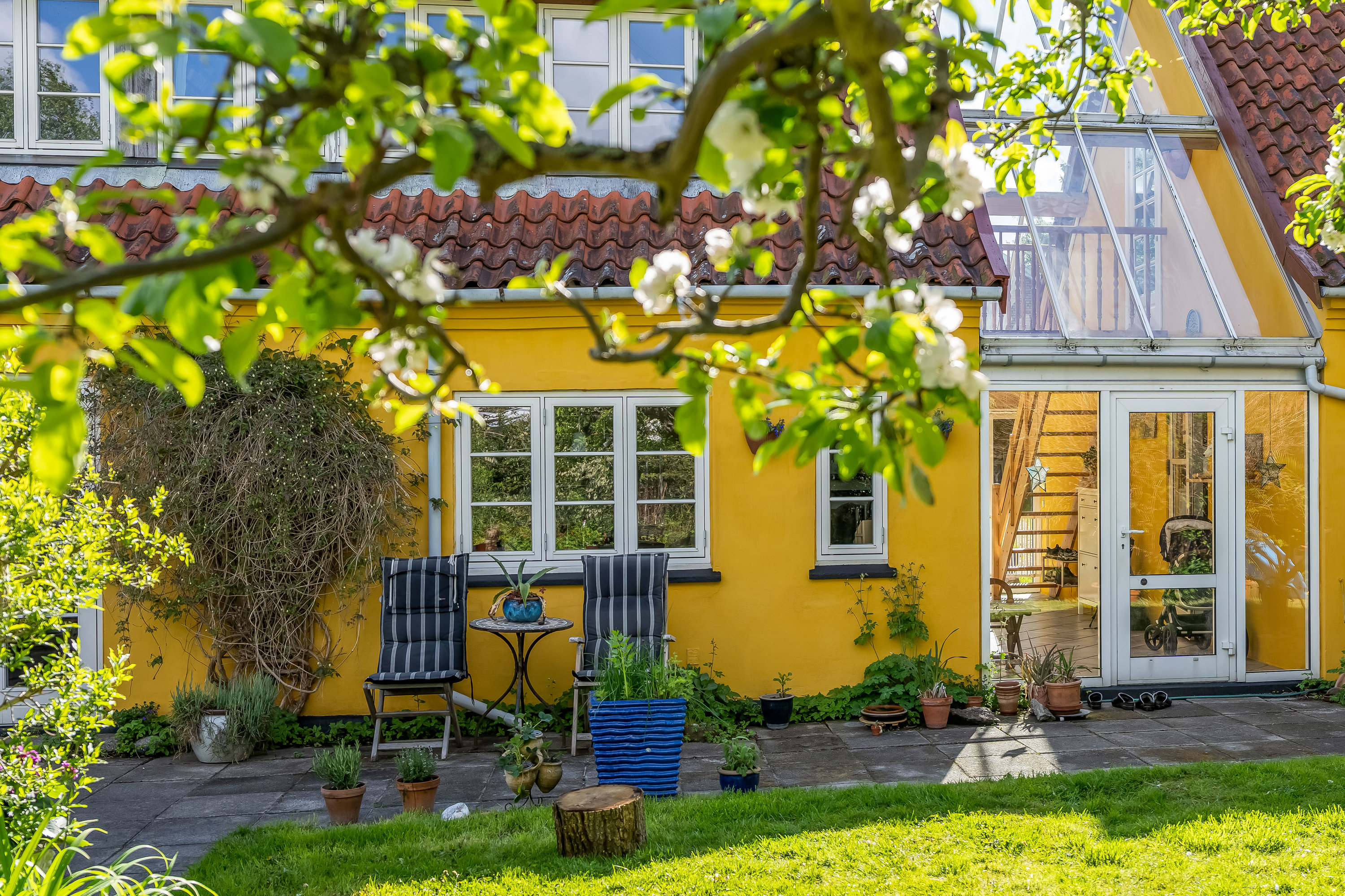 Fremhævet terrasse billede i fuldskærmstilstand. Billede af Strædet 16, Nørre Herlev, 3400 Hillerød
