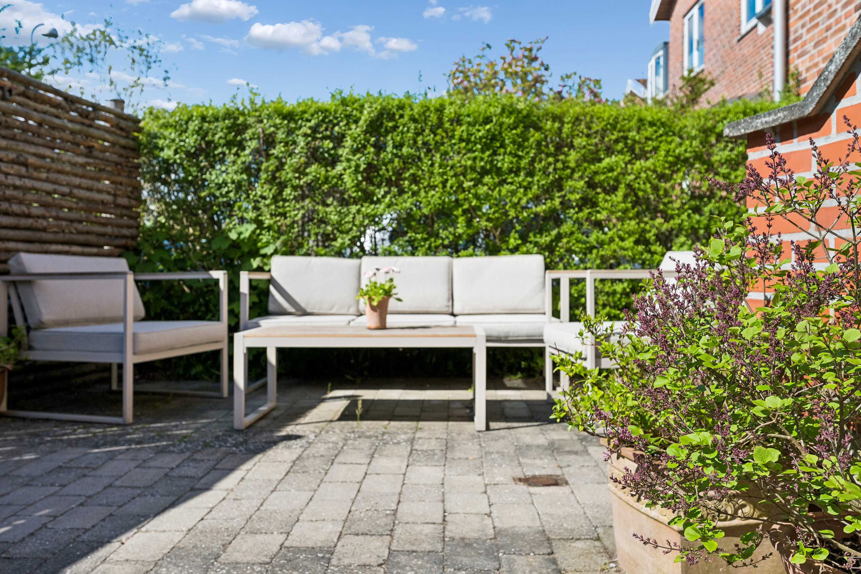 Fremhævet terrasse billede i fuldskærmstilstand. Billede af Christoffers Alle 184, 2800 Kongens Lyngby