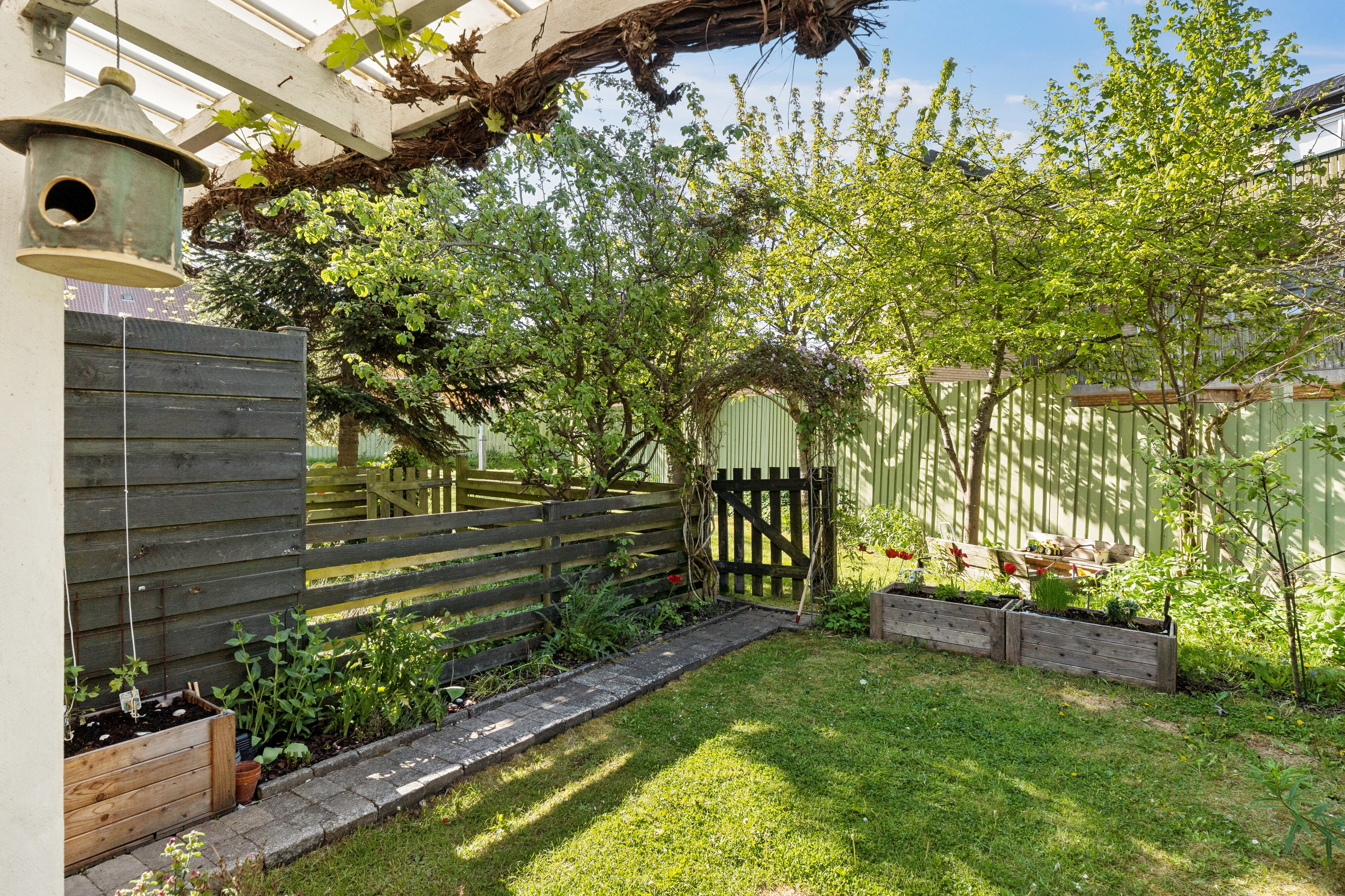 Fremhævet have billede i fuldskærmstilstand. Billede af Dansborg Alle 1E, 2650 Hvidovre