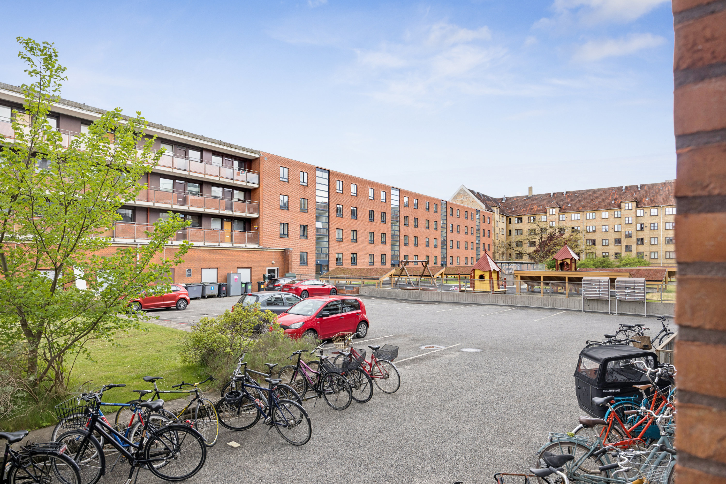 Fremhævet andet billede i fuldskærmstilstand. Billede af Wilkensvej 7, st.. tv., 2000 Frederiksberg