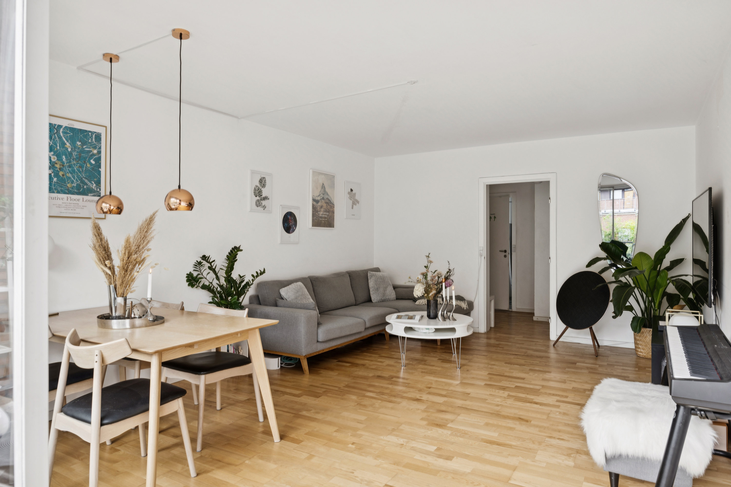 Fremhævet stue billede i fuldskærmstilstand. Billede af Wilkensvej 7, st.. tv., 2000 Frederiksberg