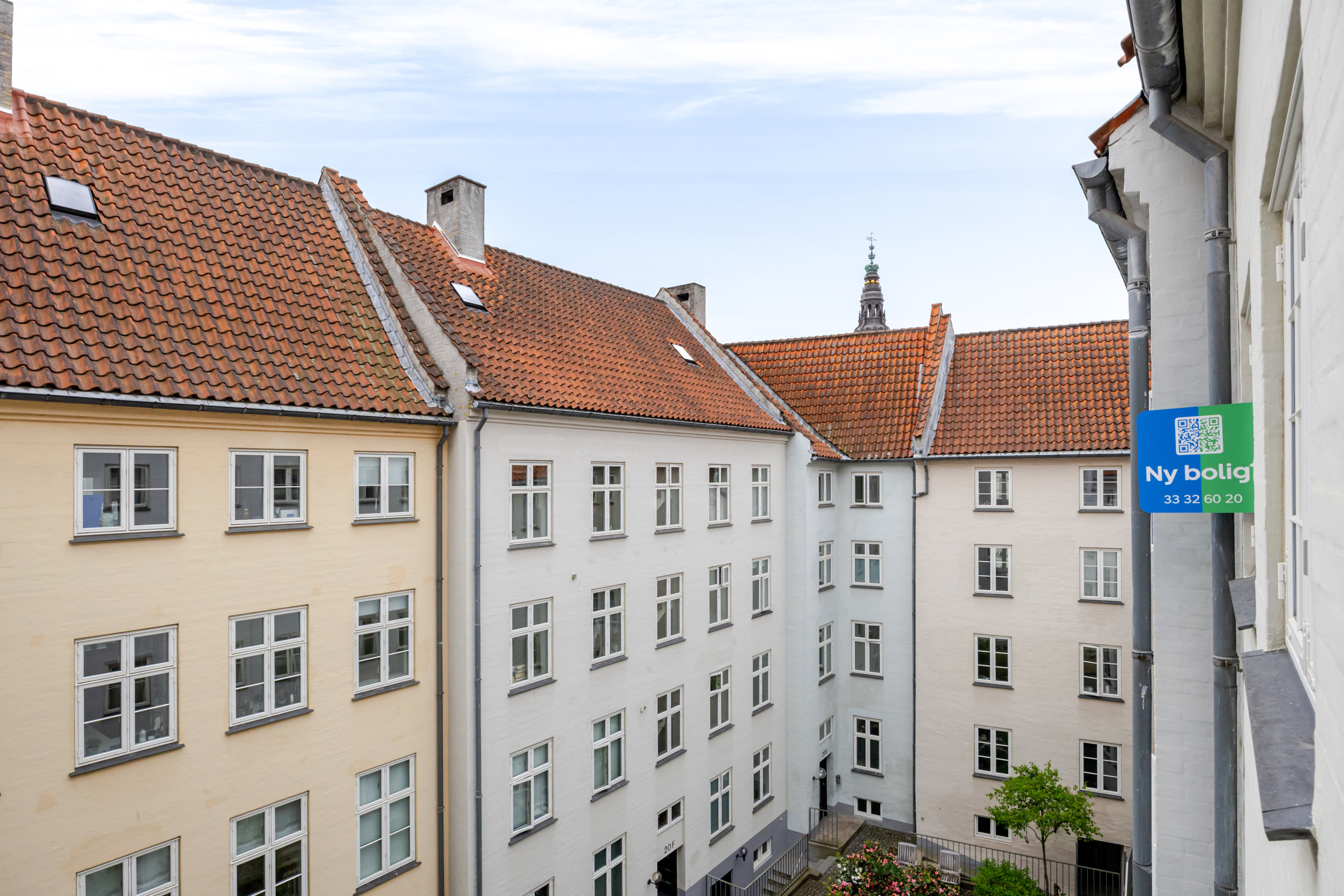 Fremhævet andet billede i fuldskærmstilstand. Billede af Laksegade 20B, 3. tv., 1063 København K