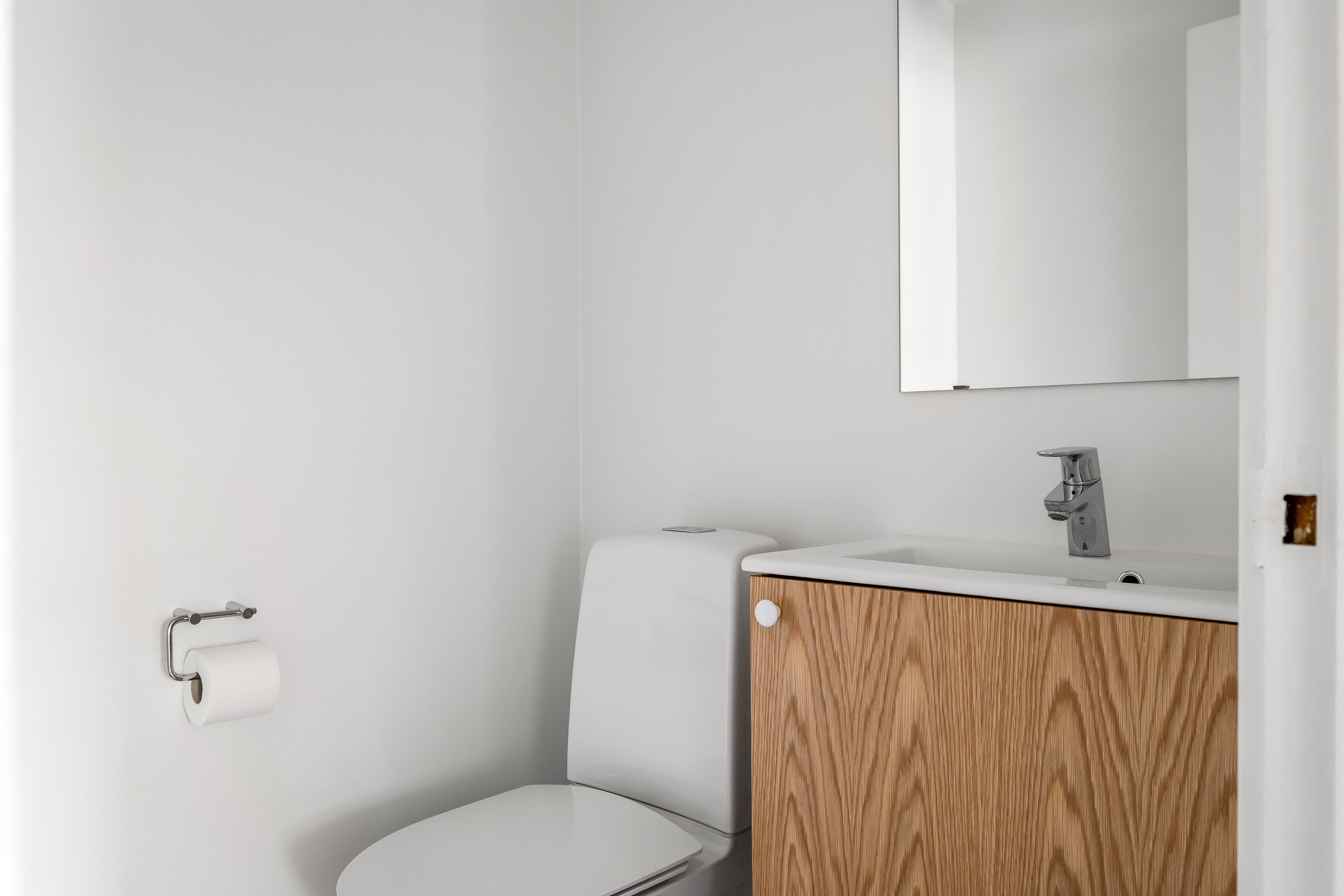 Fremhævet toilet billede i fuldskærmstilstand. Billede af Kærstykket 23, Uvelse, 3550 Slangerup