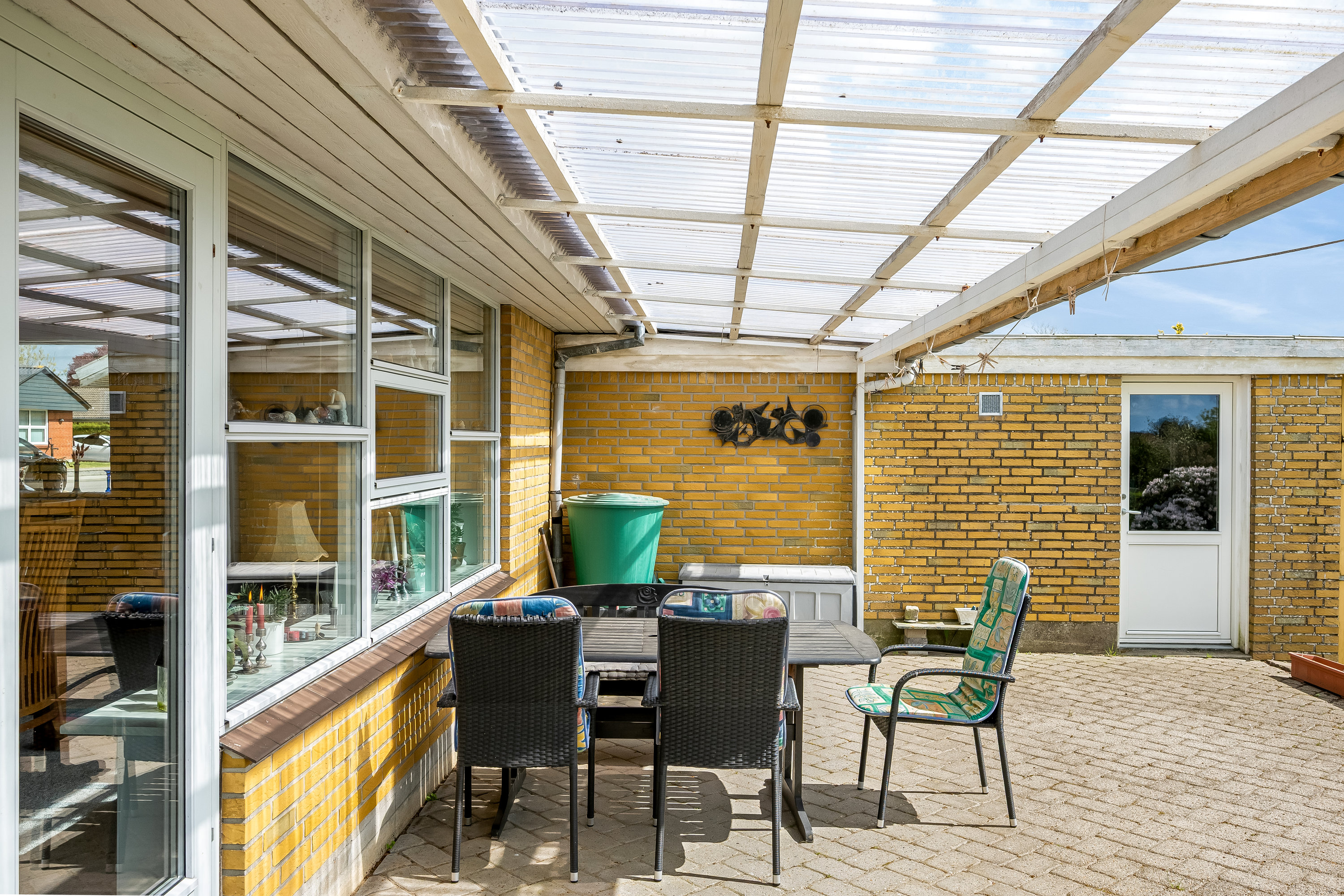 Fremhævet overdækket terrasse billede i fuldskærmstilstand. Billede af Porsevej 6, Horne, 6800 Varde