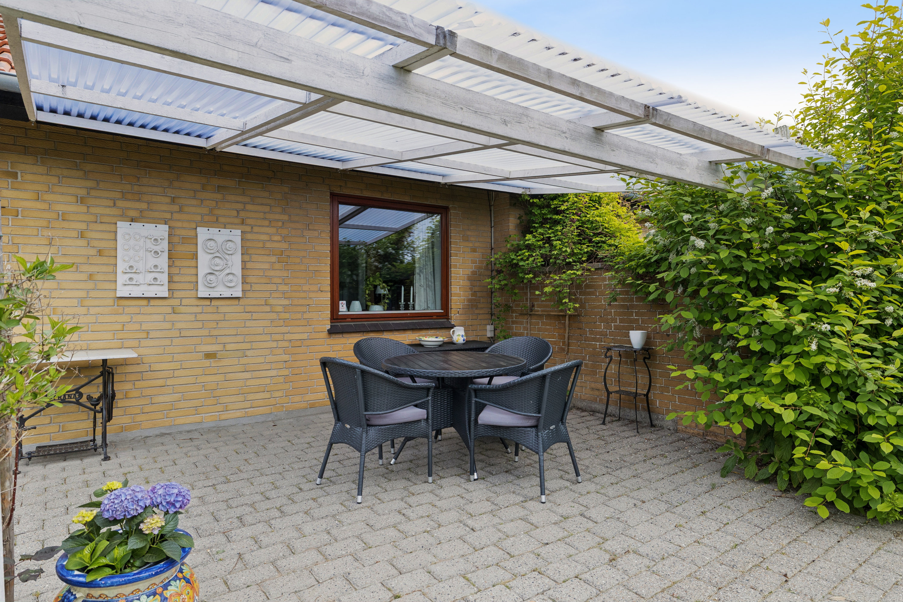 Fremhævet terrasse billede i fuldskærmstilstand. Billede af Jens Baggesens Vej 12, 8660 Skanderborg
