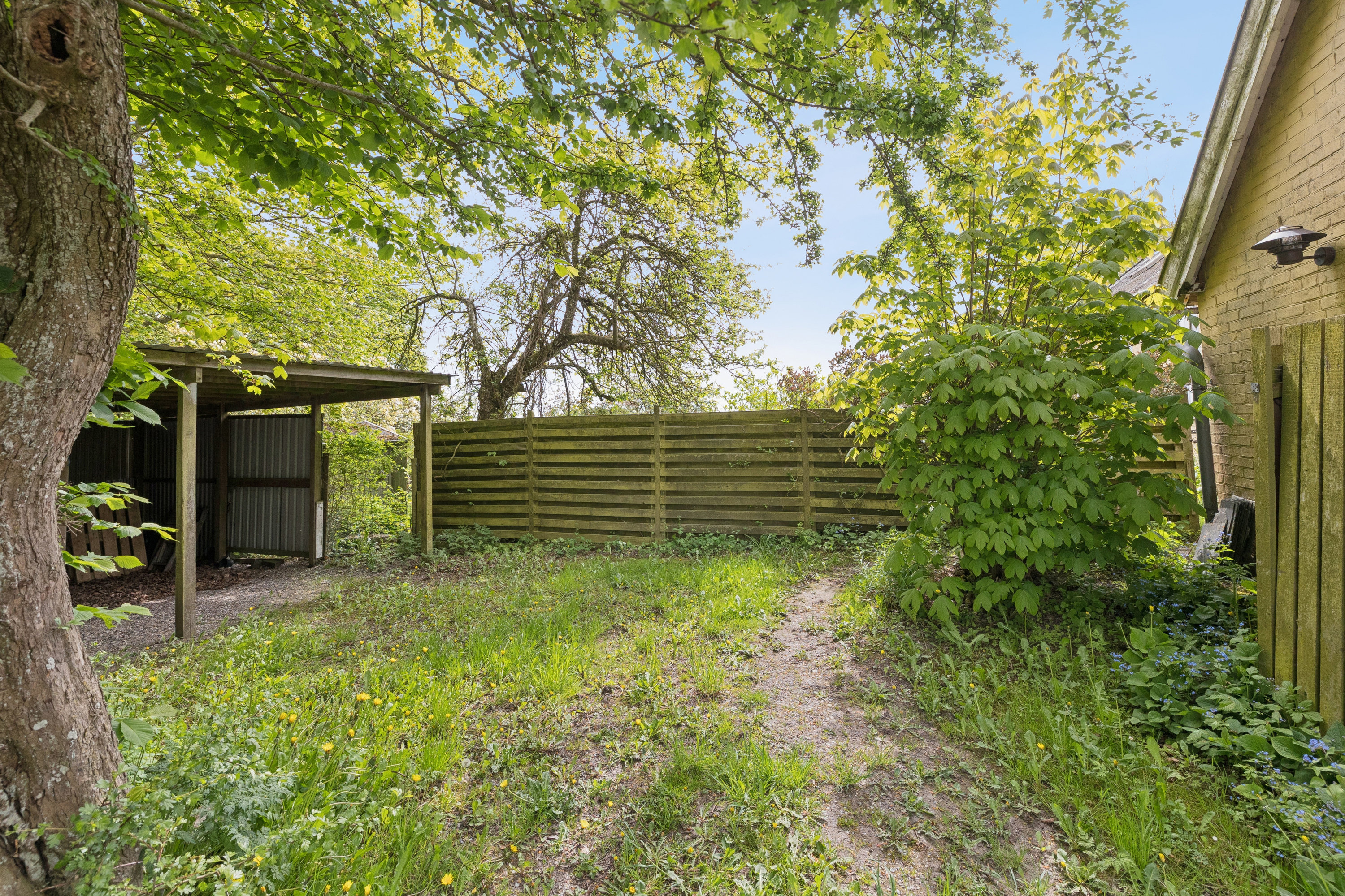 Fremhævet carport billede i fuldskærmstilstand. Billede af Bjergvej 32, 8660 Skanderborg 