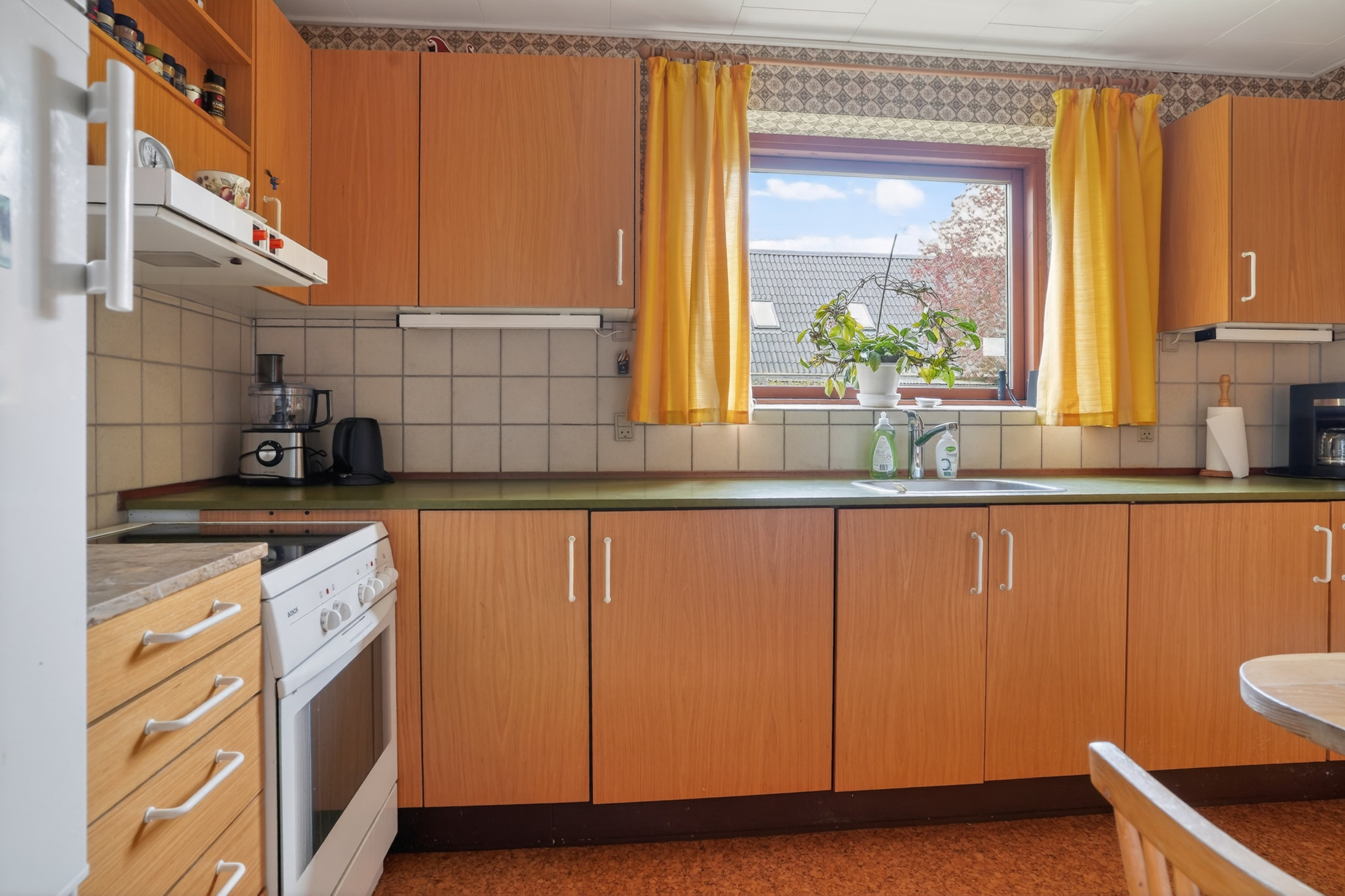 Fremhævet køkken billede i fuldskærmstilstand. Billede af Humlevangen 16, 4622 Havdrup