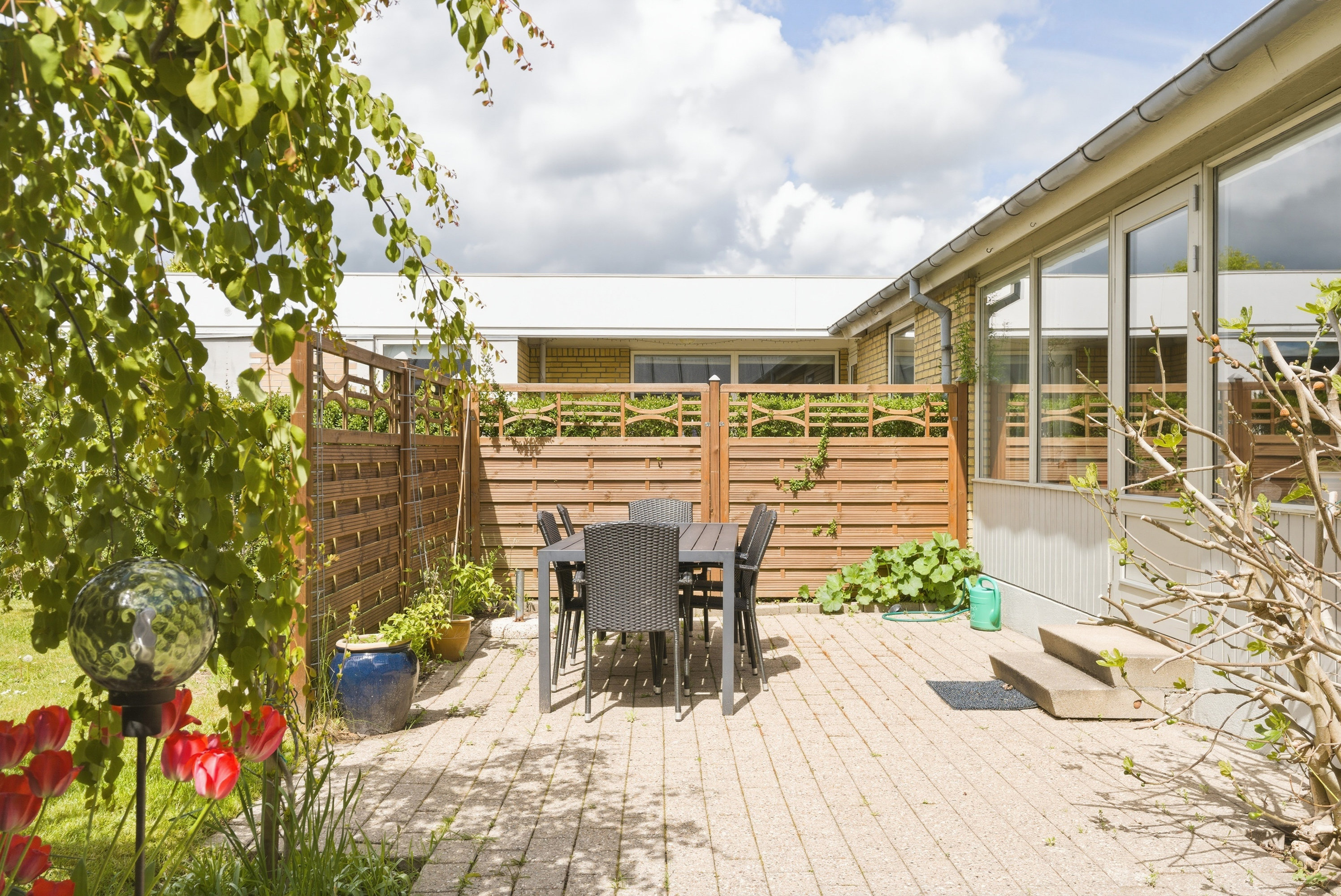 Fremhævet terrasse billede i fuldskærmstilstand. Billede af Bytoften 12, Snestrup, 5210 Odense NV