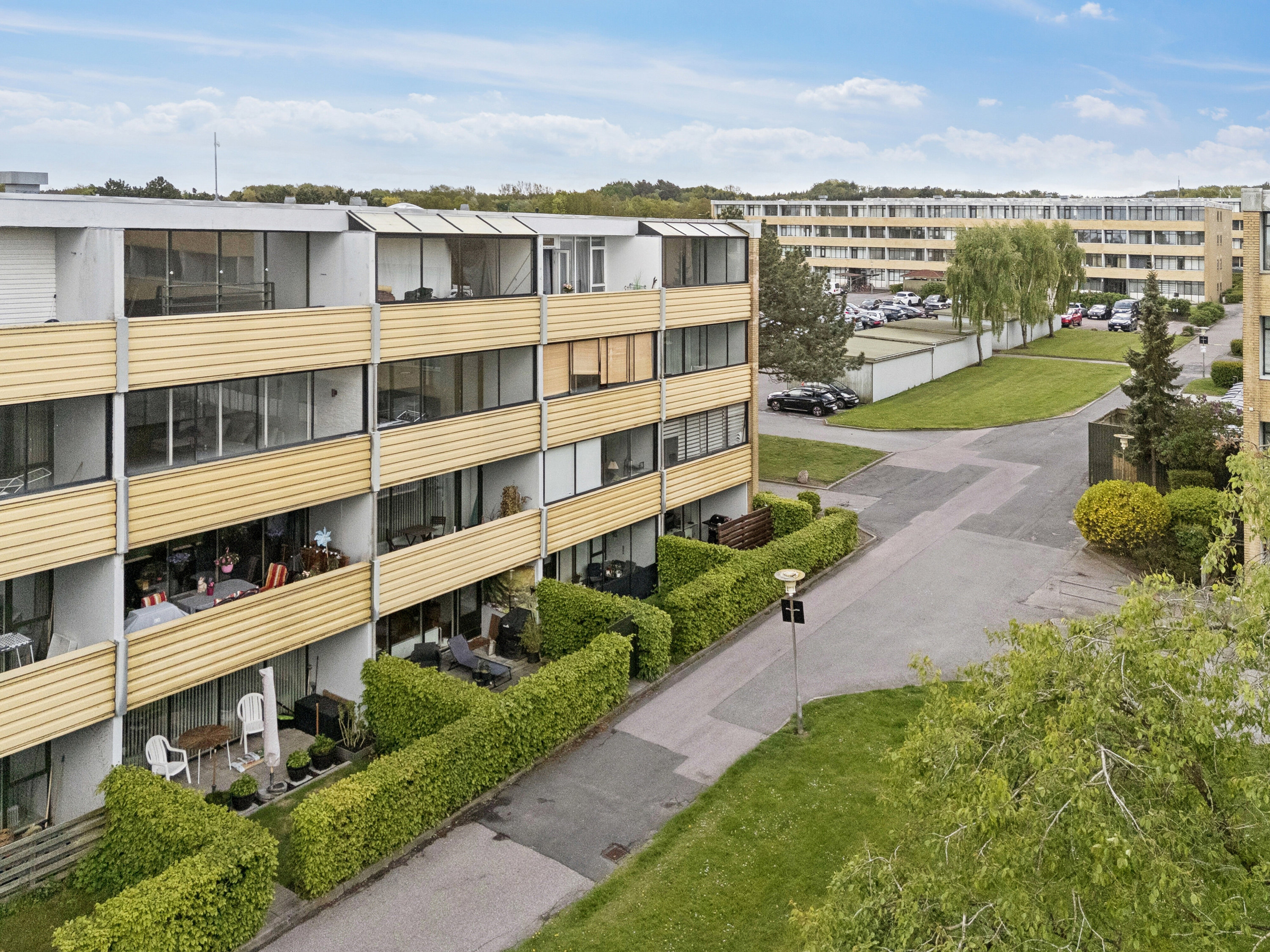 Fremhævet set fra vejen billede i fuldskærmstilstand. Billede af Søndermarksvej 33, st.. tv., 4200 Slagelse
