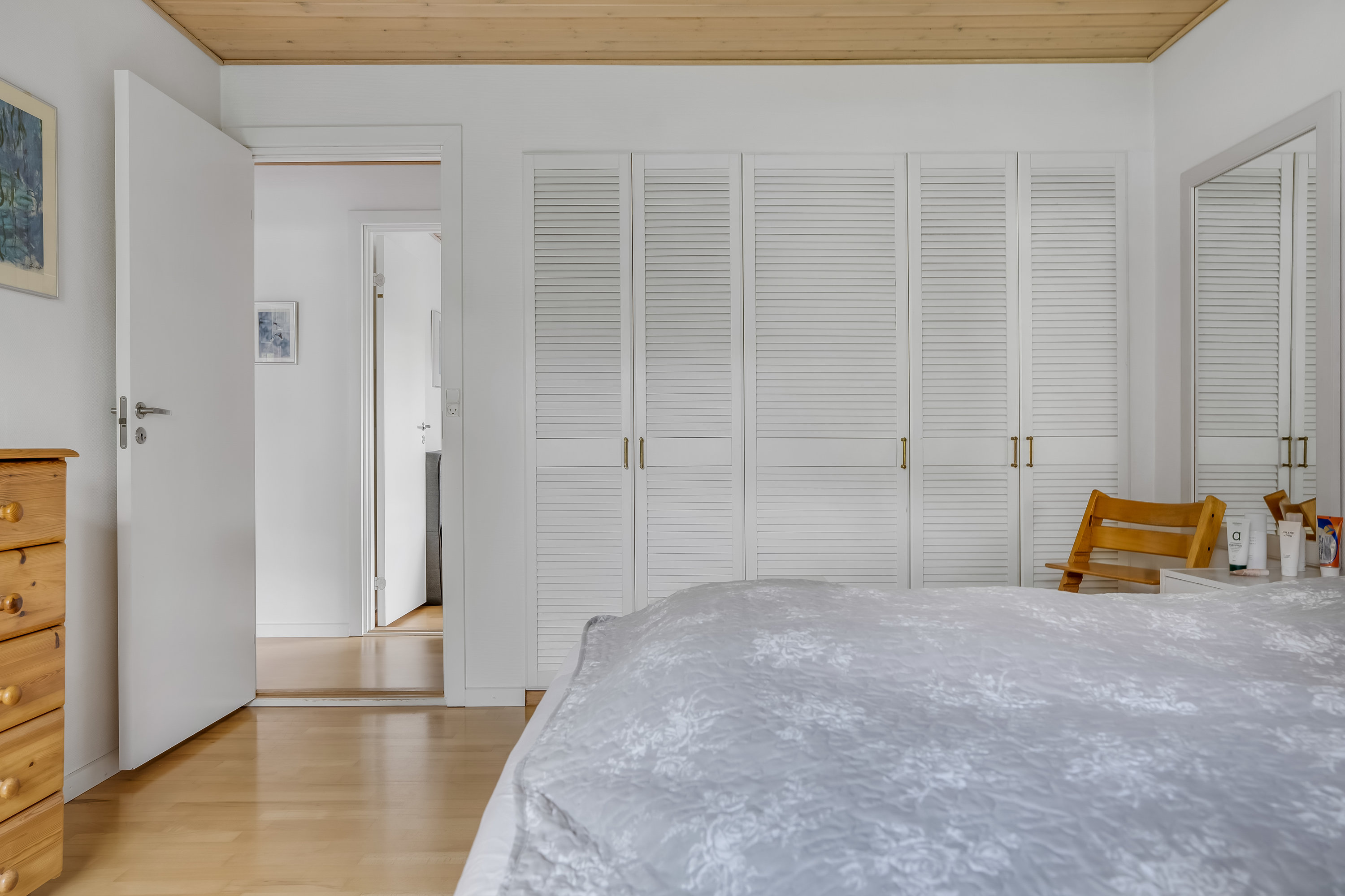 Fremhævet soveværelse billede i fuldskærmstilstand. Billede af Herlevgårdsvej 16, Nørre Herlev, 3400 Hillerød