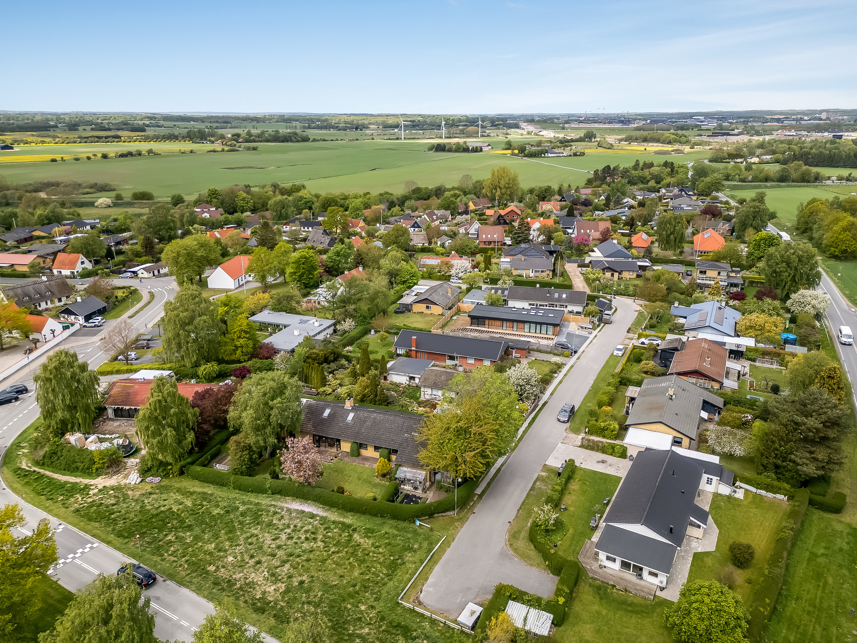 Fremhævet luftfoto billede i fuldskærmstilstand. Billede af Herlevgårdsvej 16, Nørre Herlev, 3400 Hillerød