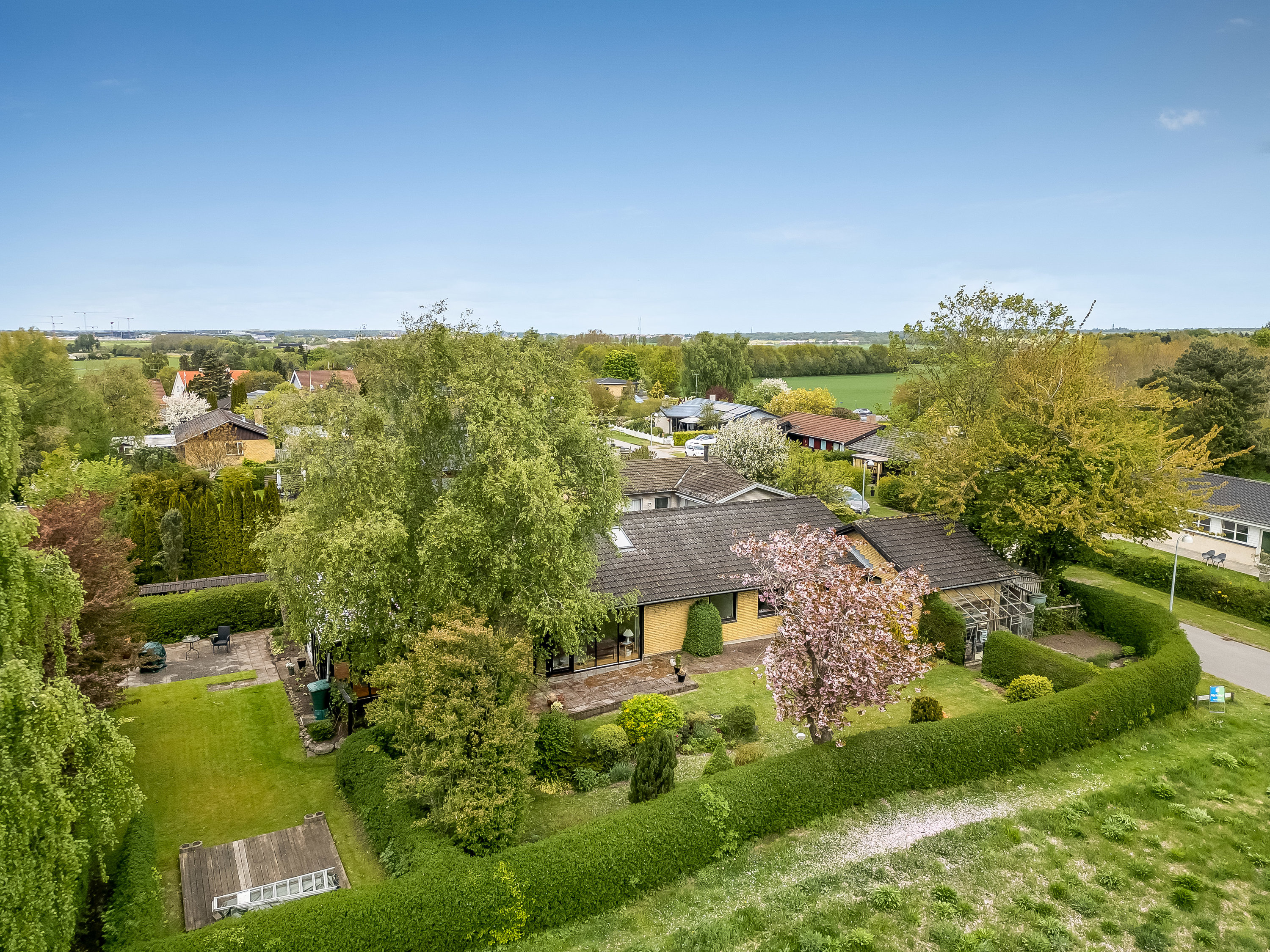 Fremhævet luftfoto billede i fuldskærmstilstand. Billede af Herlevgårdsvej 16, Nørre Herlev, 3400 Hillerød