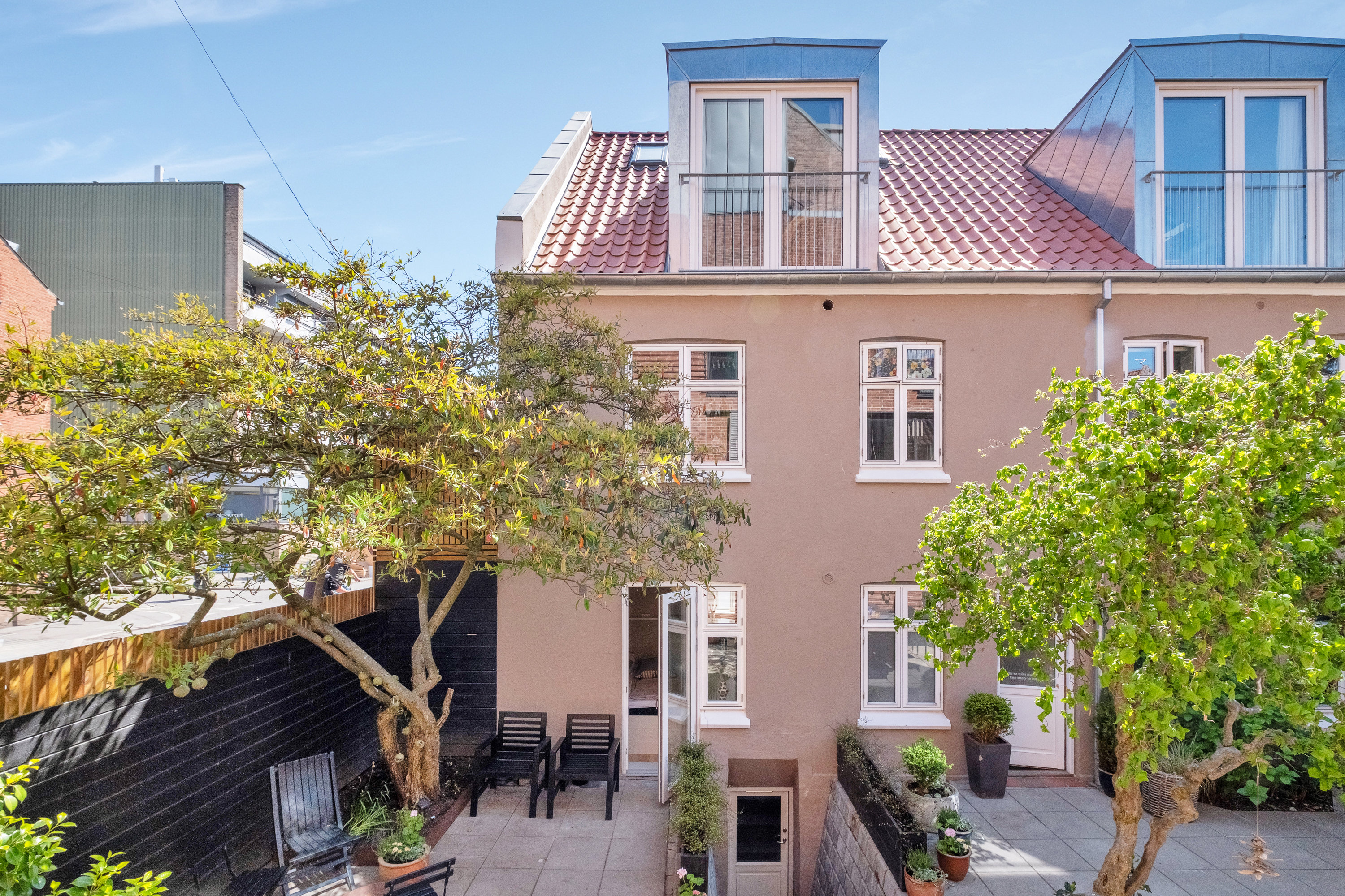 Fremhævet facade billede i fuldskærmstilstand. Billede af Dannebrogsgade 15, st.. th., 8000 Aarhus C