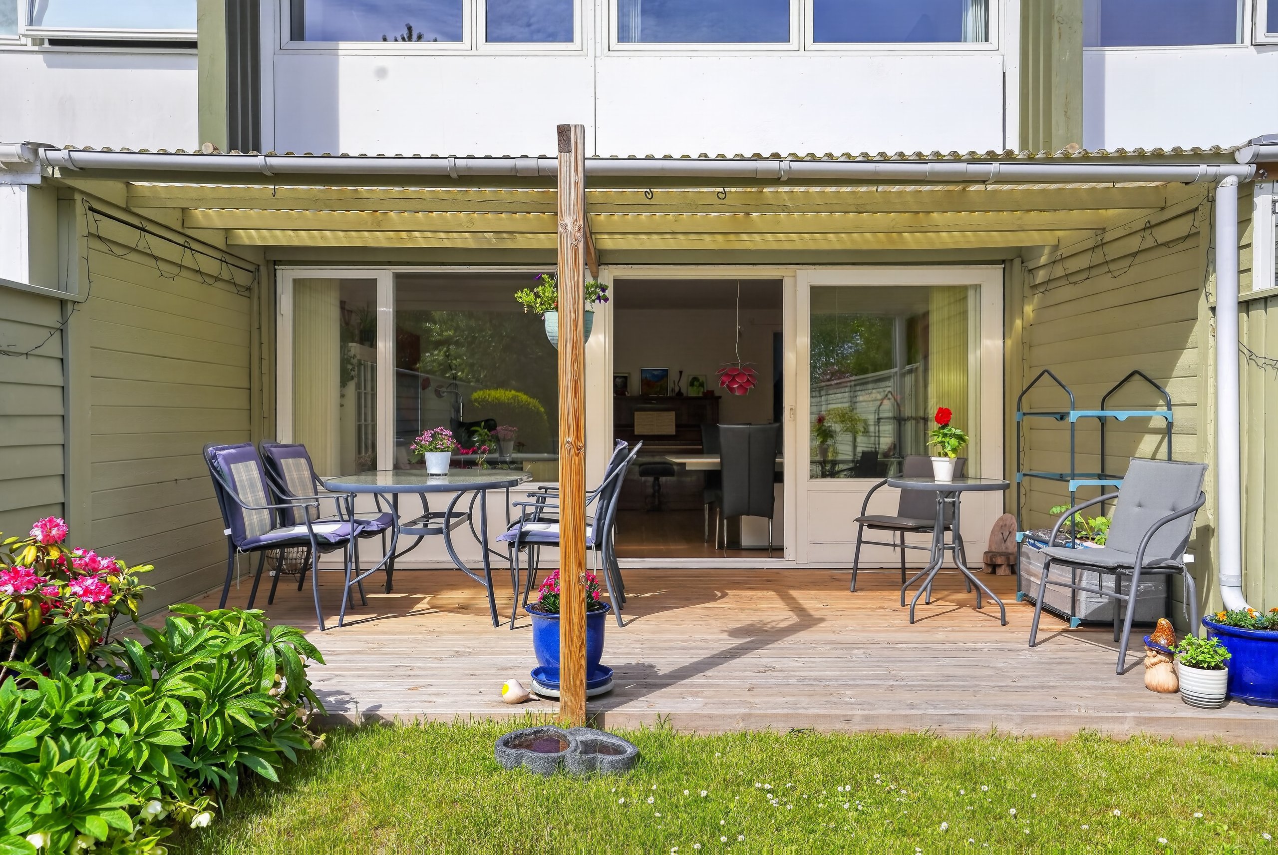 Fremhævet terrasse billede i fuldskærmstilstand. Billede af Litorinaparken 142, 2680 Solrød Strand
