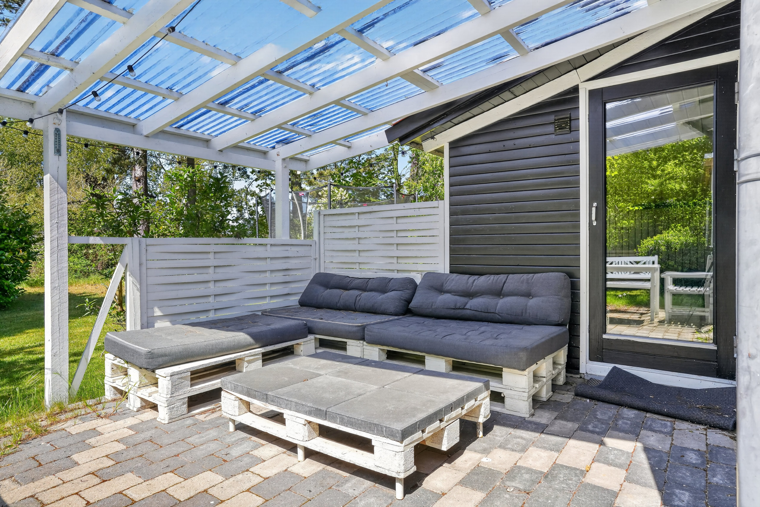 Fremhævet terrasse billede i fuldskærmstilstand. Billede af Nyrup Plantagevej 2, Nyrup, 4500 Nykøbing Sj