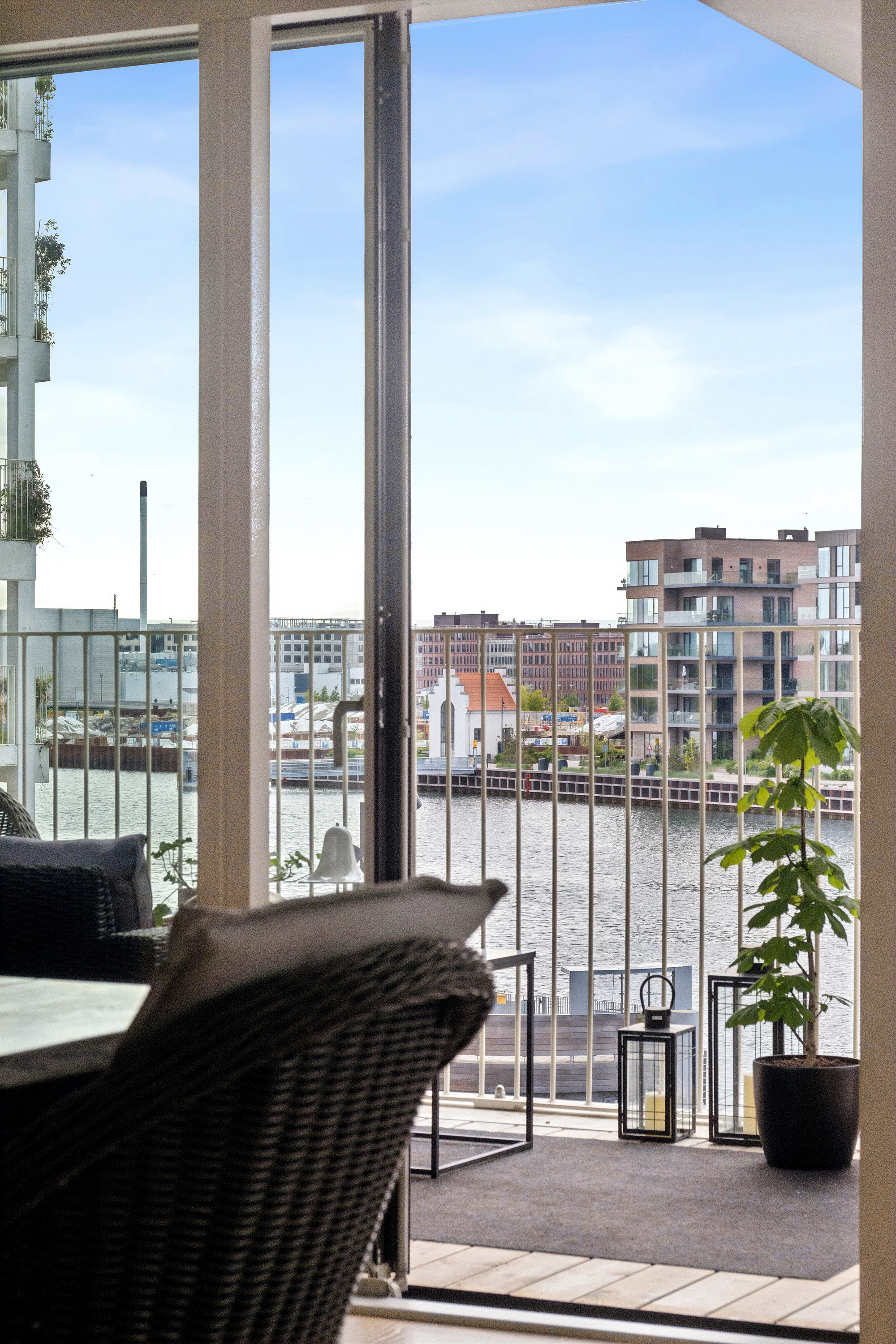 Fremhævet altan billede i fuldskærmstilstand. Billede af Islands Brygge 76, 2. 1., 2300 København S