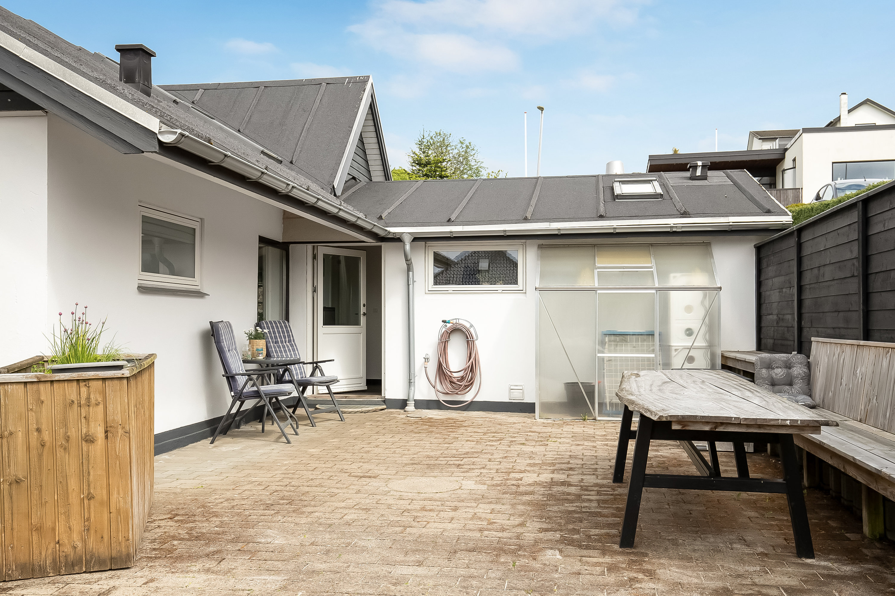 Fremhævet terrasse billede i fuldskærmstilstand. Billede af Askevej 10, Uhrhøj, 7100 Vejle