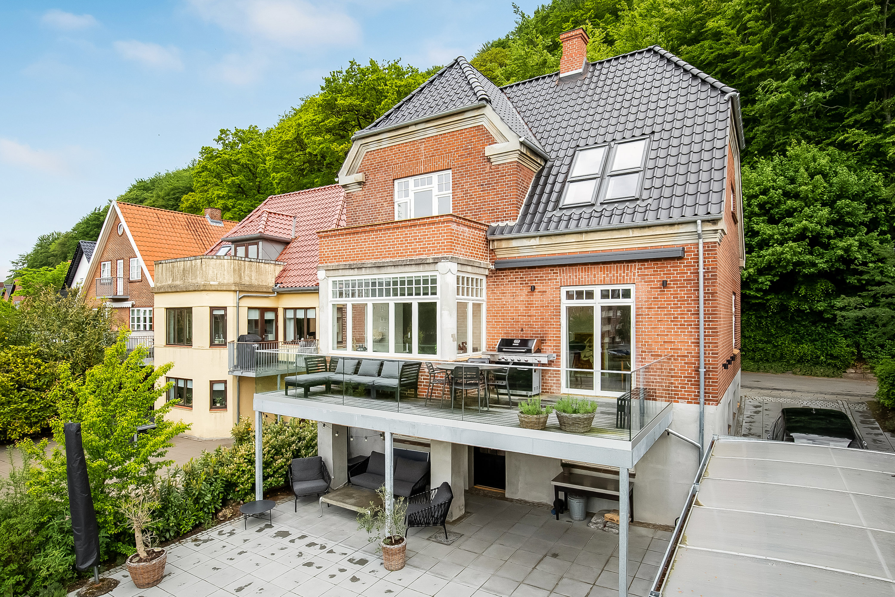 Fremhævet mastefoto billede i fuldskærmstilstand. Billede af Skovvang 24, 7100 Vejle
