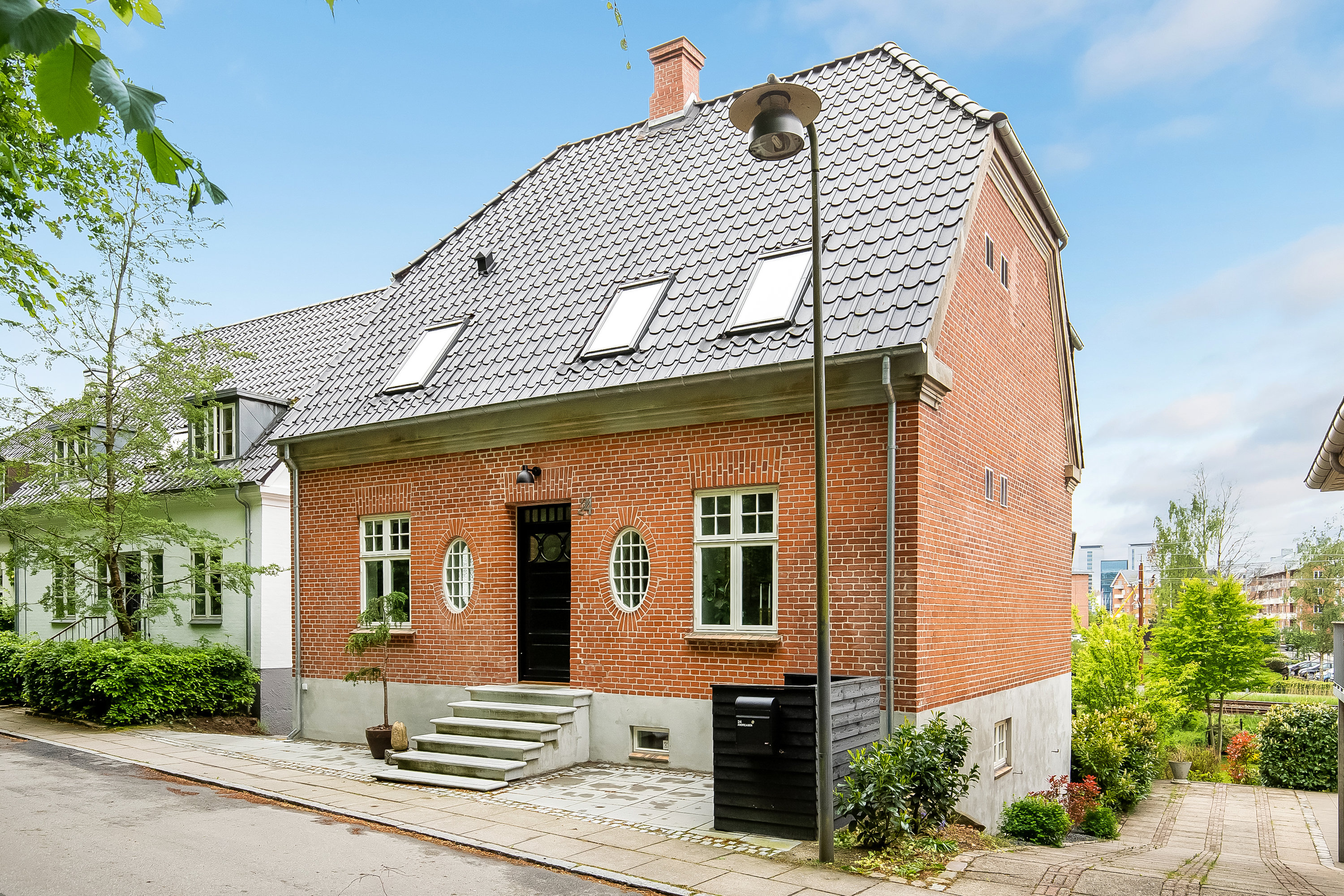 Fremhævet ejendommen billede i fuldskærmstilstand. Billede af Skovvang 24, 7100 Vejle