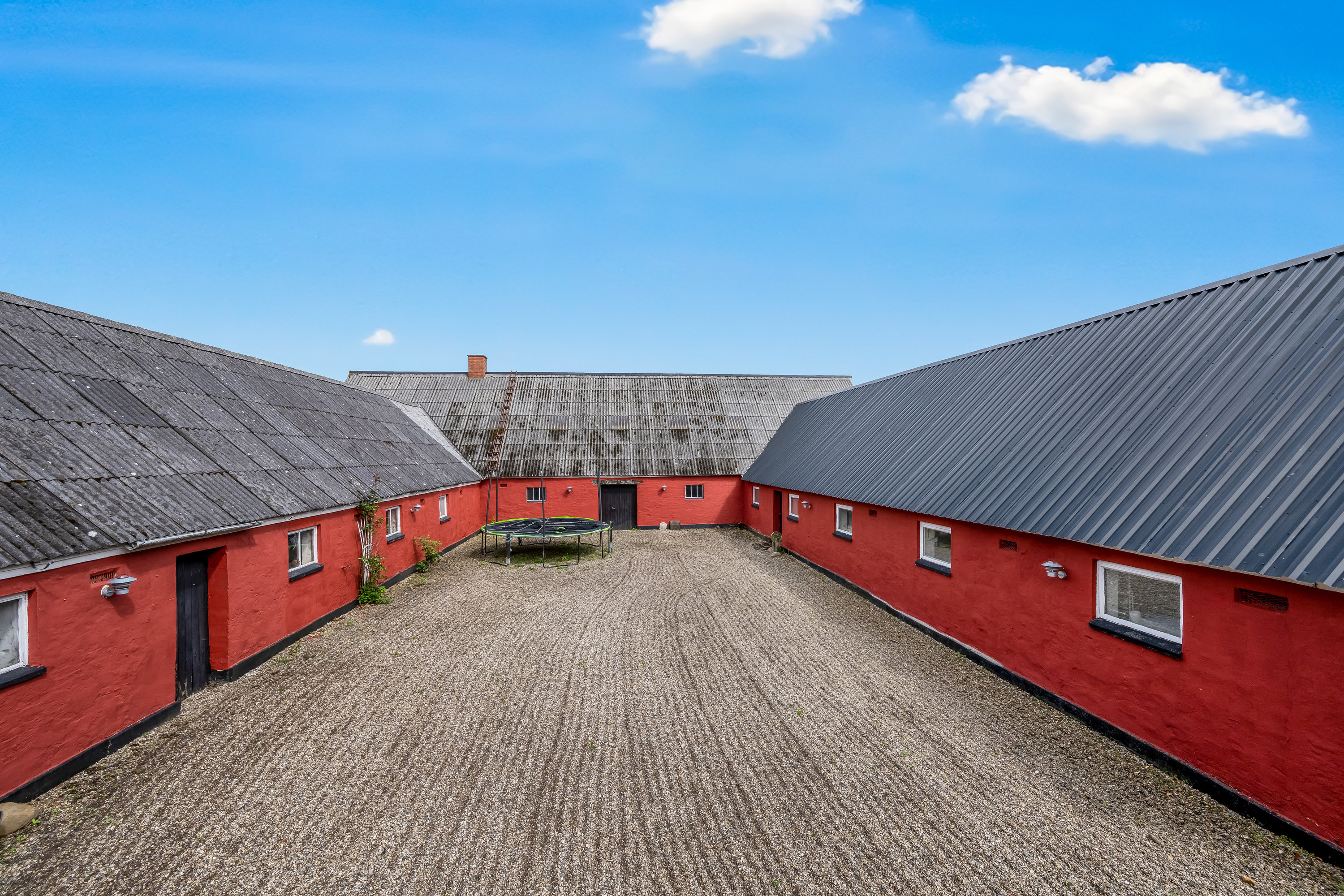 Fremhævet facade billede i fuldskærmstilstand. Billede af Heager Engvej 4, No, 6950 Ringkøbing