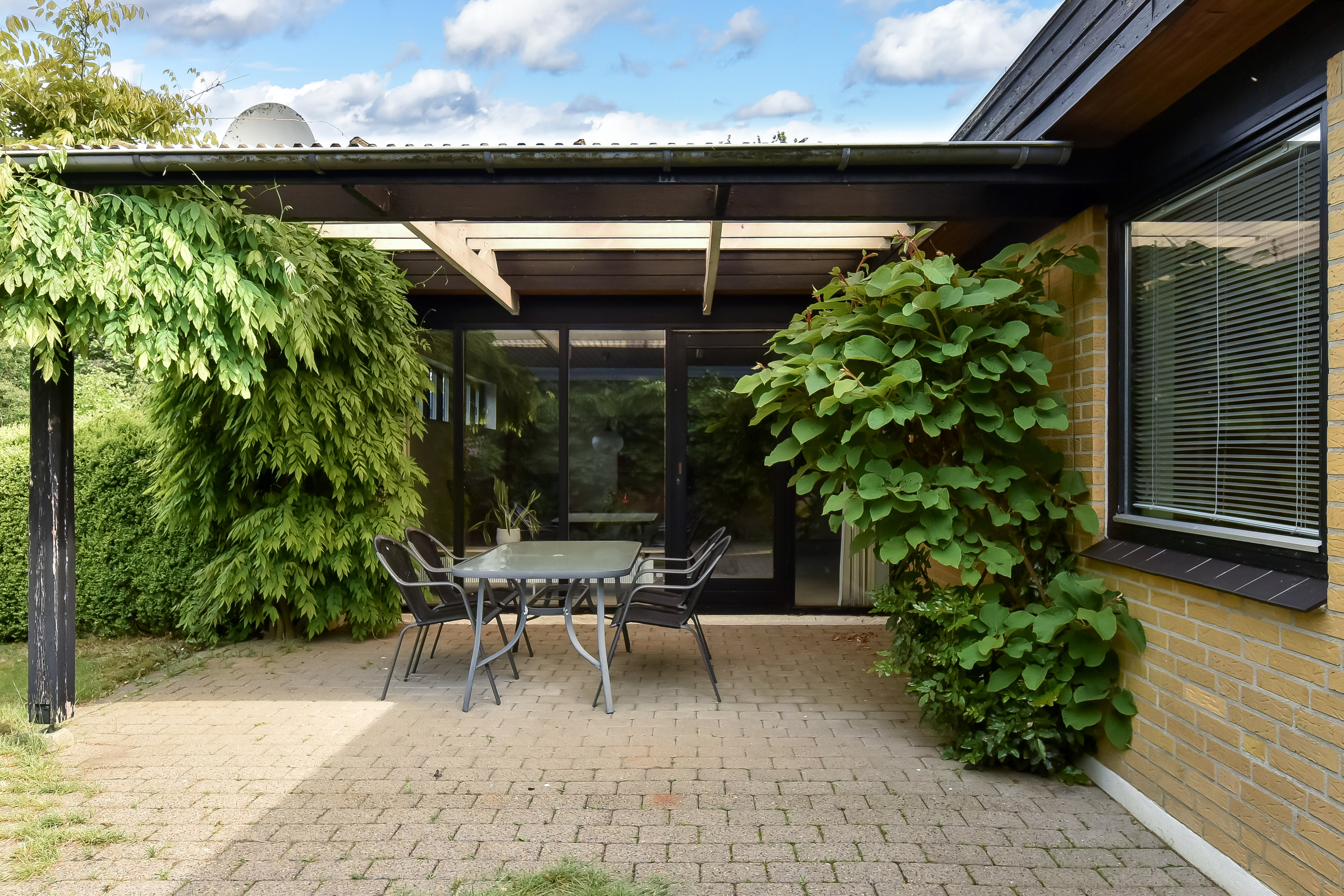 Fremhævet terrasse billede i fuldskærmstilstand. Billede af Emil Reesens Vej 5, 7400 Herning