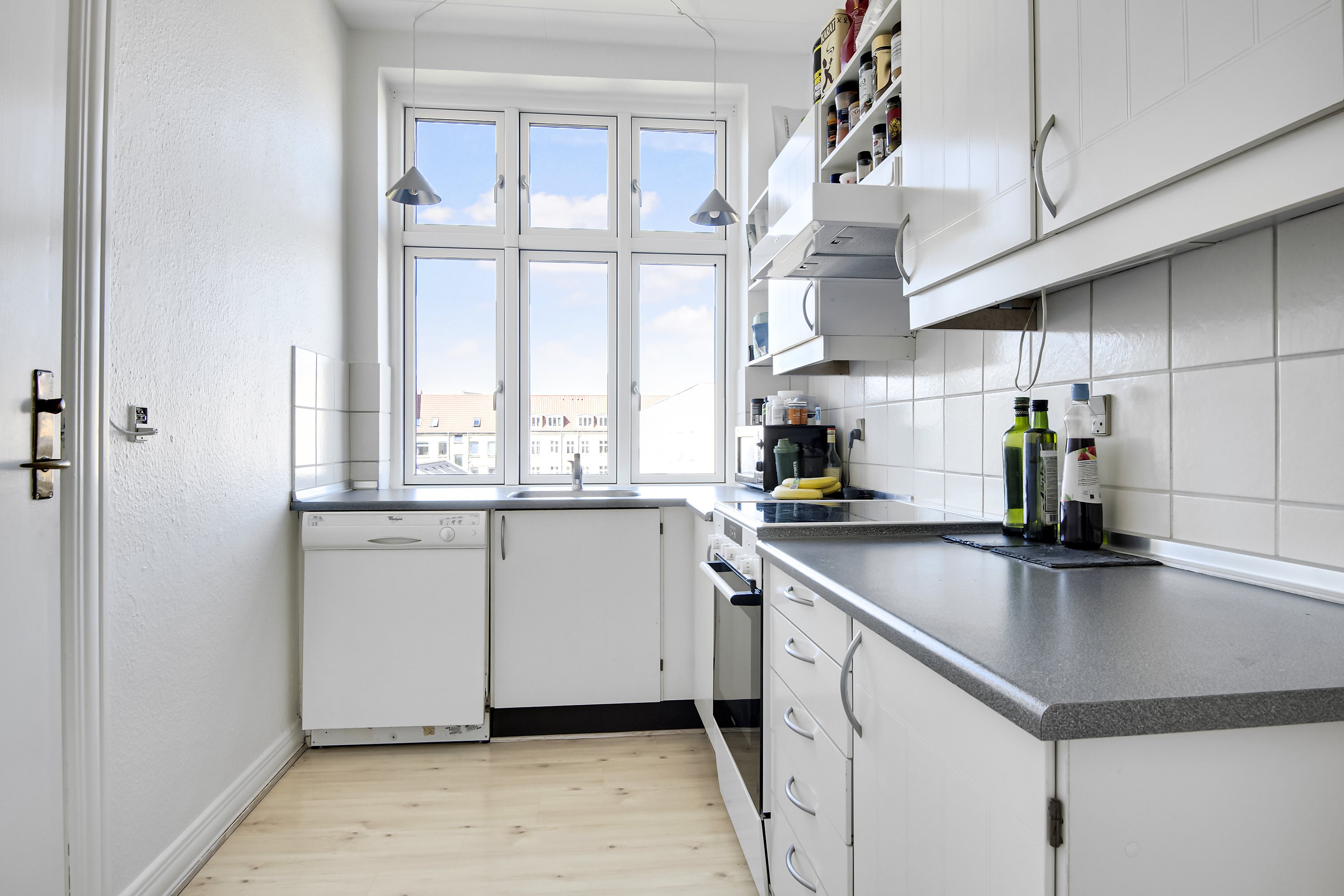 Fremhævet køkken billede i fuldskærmstilstand. Billede af Jyllandsgade 17, 3. th., 9000 Aalborg