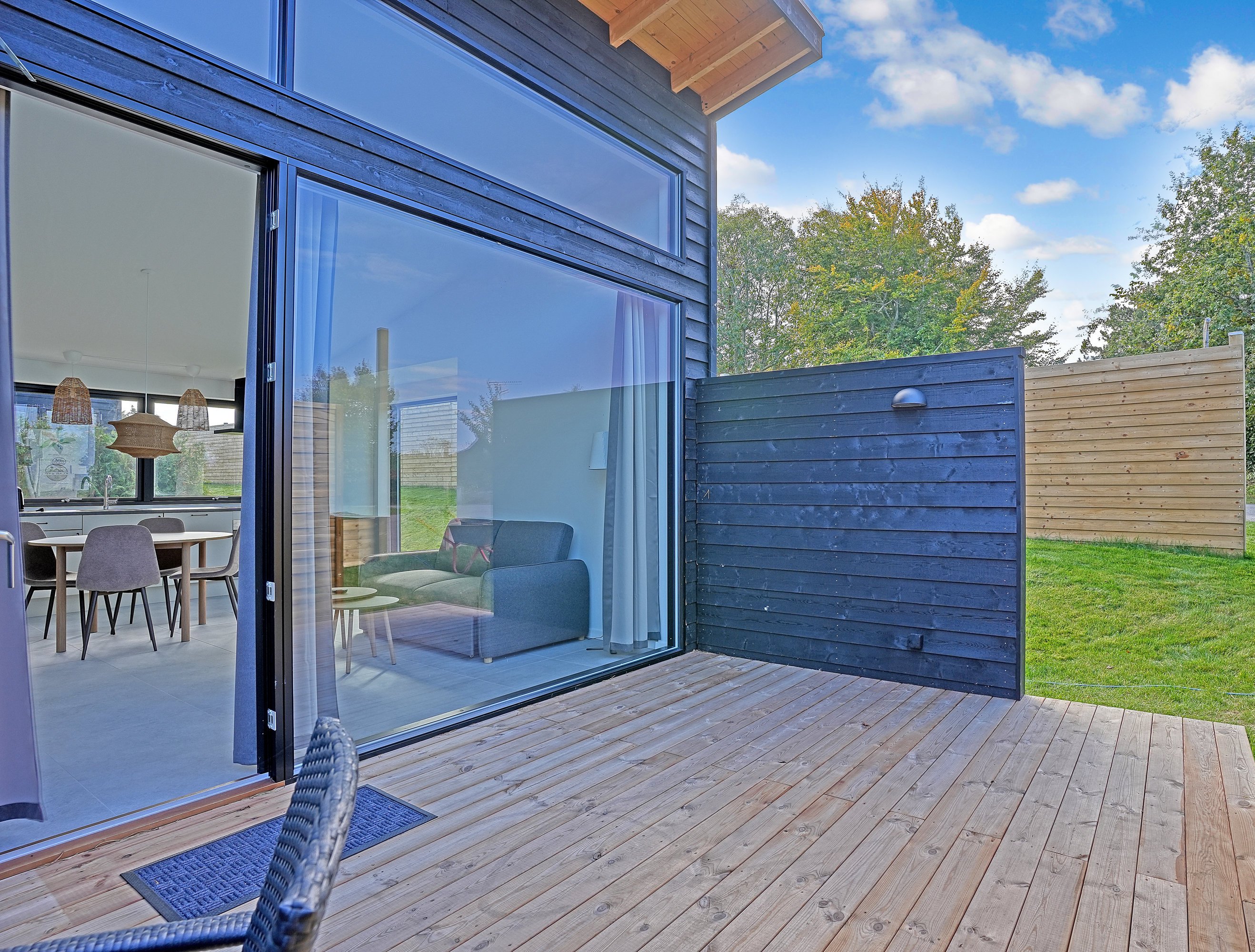 Fremhævet terrasse billede i fuldskærmstilstand. Billede af Feriebyen 26, 3250 Gilleleje