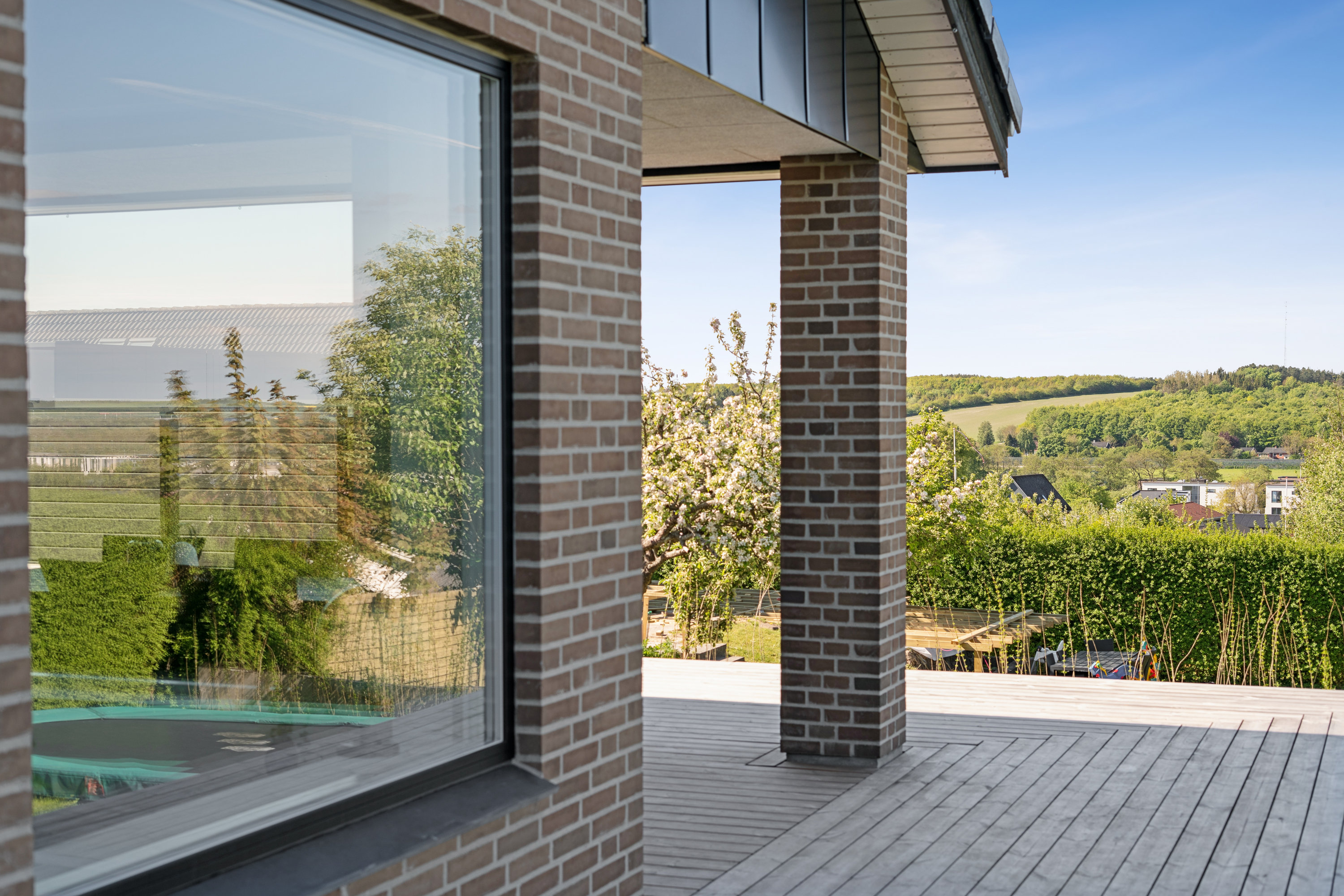 Fremhævet terrasse billede i fuldskærmstilstand. Billede af Skovlykke 10, Gug, 9210 Aalborg SØ