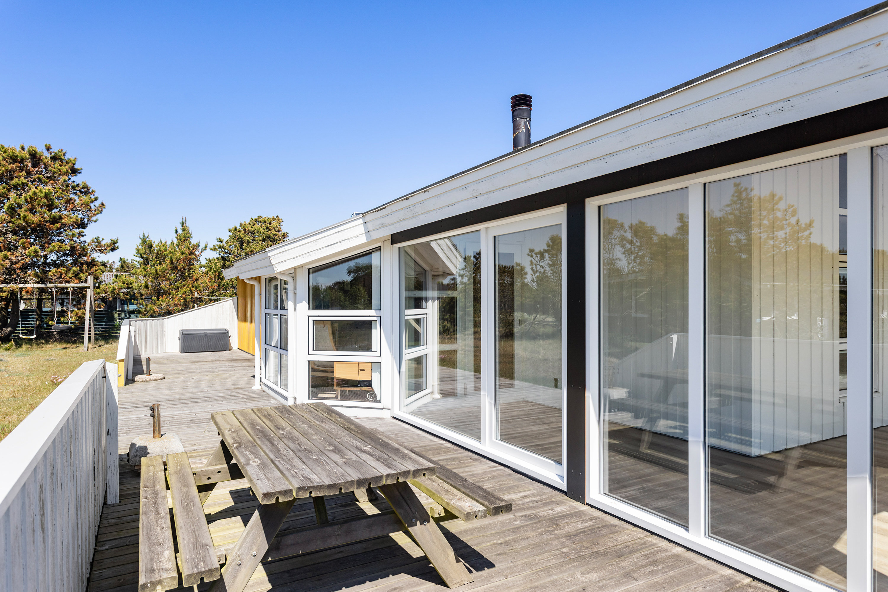 Fremhævet terrasse billede i fuldskærmstilstand. Billede af Sigridsvej 4, Lyngså, 9300 Sæby