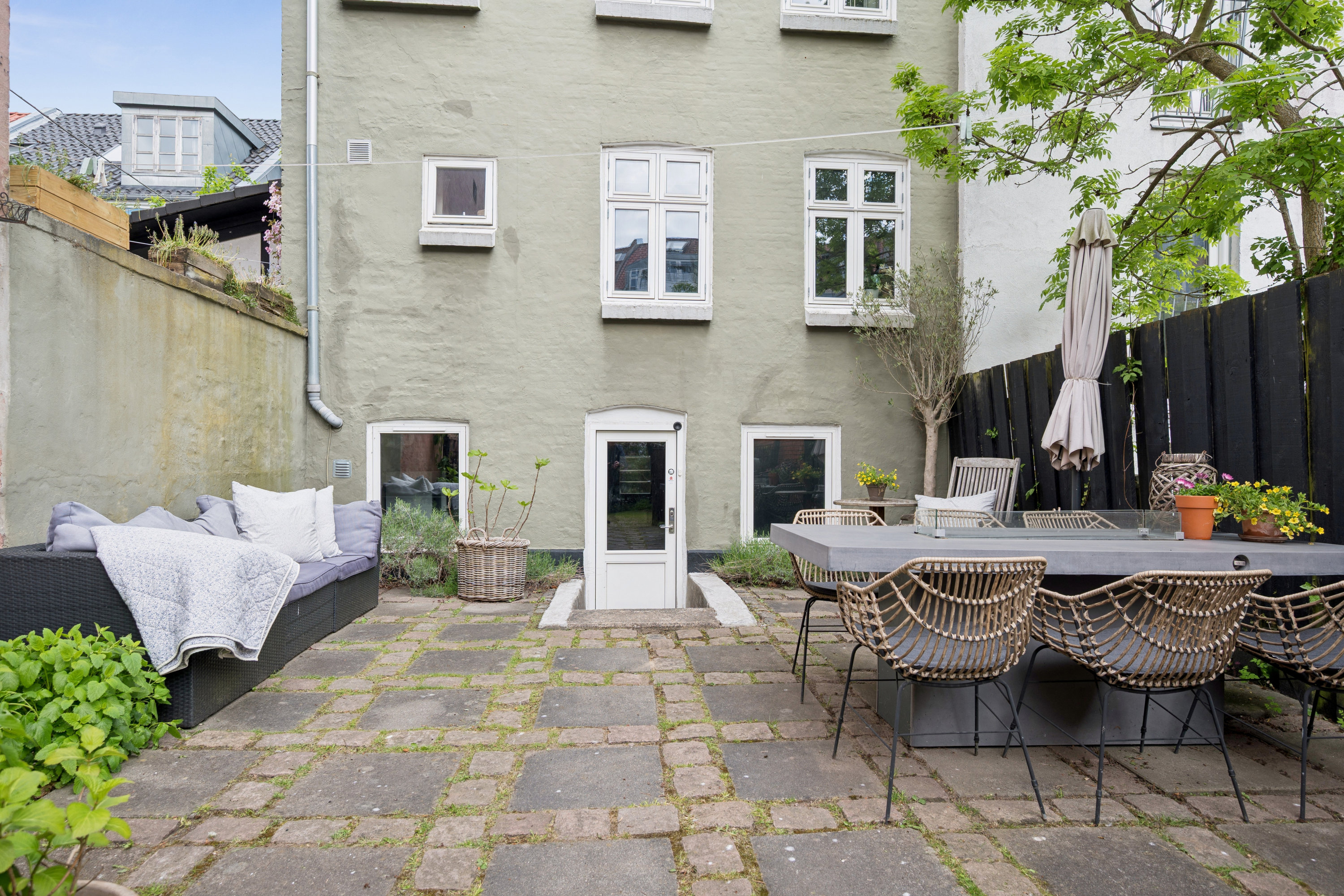 Fremhævet terrasse billede i fuldskærmstilstand. Billede af Kærlighedsstien 5+5A, 8000 Aarhus C